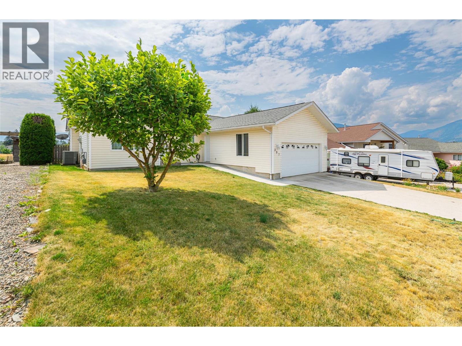 307 Dugan Street, Creston, British Columbia  V0B 1G3 - Photo 3 - 10397768