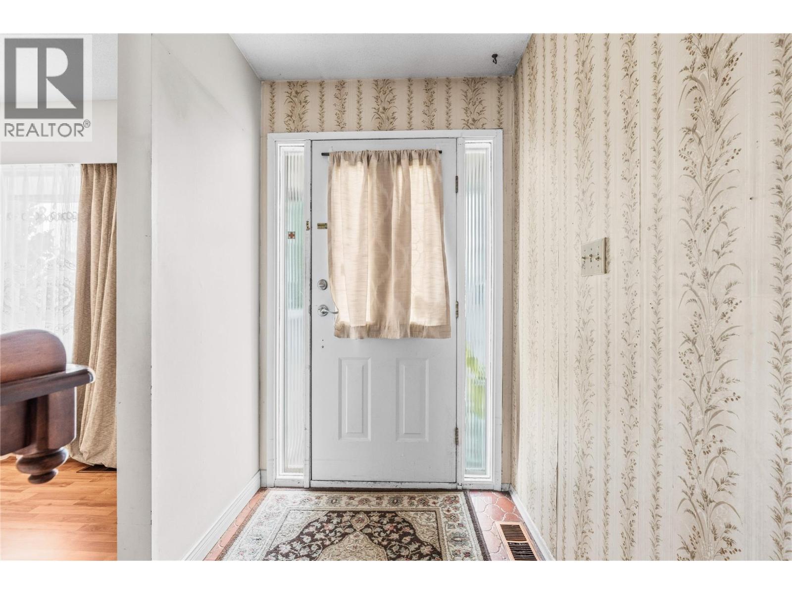 2203 23 Avenue, Vernon, British Columbia  V1T 1J6 - Photo 26 - 10397685