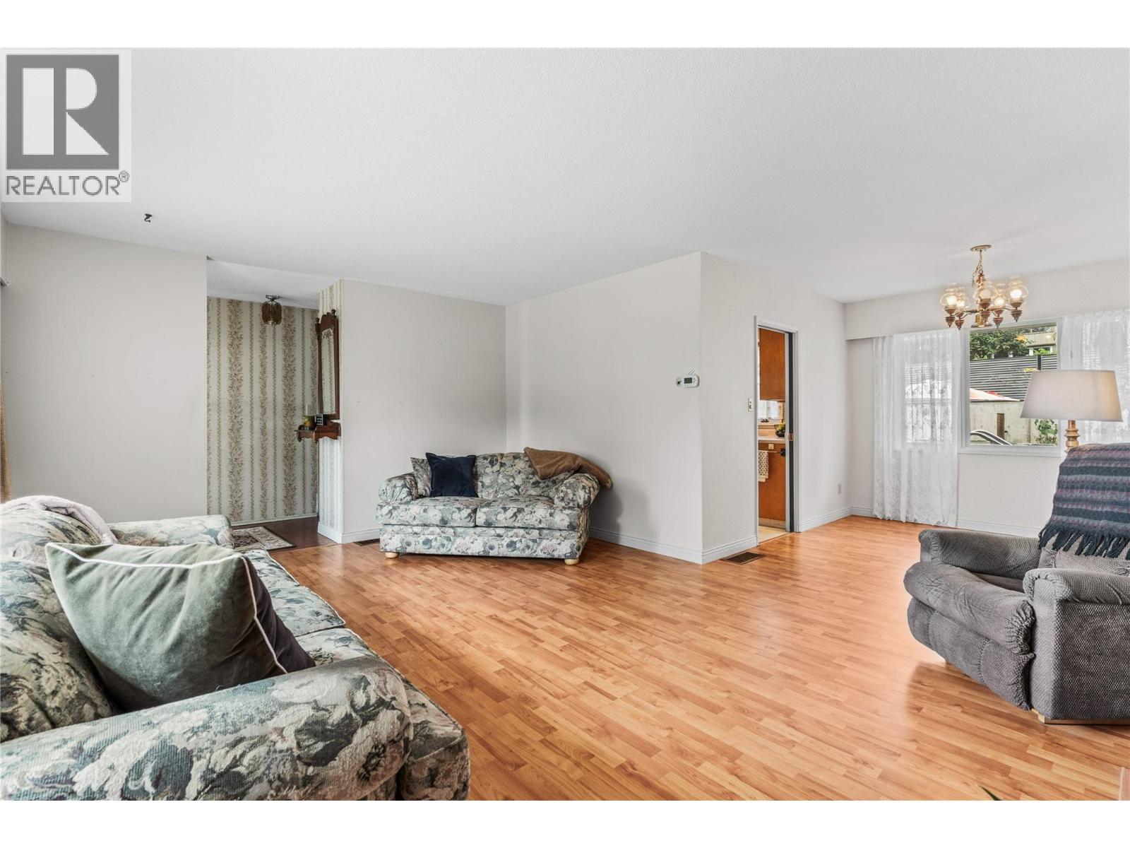 2203 23 Avenue, Vernon, British Columbia  V1T 1J6 - Photo 30 - 10397685