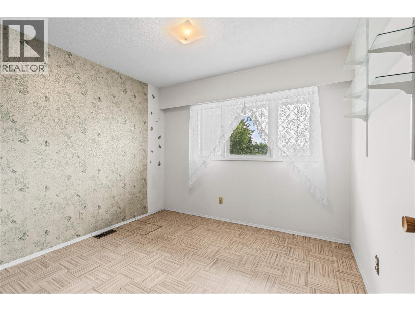 2203 23 Avenue, Vernon, British Columbia  V1T 1J6 - Photo 55 - 10397685