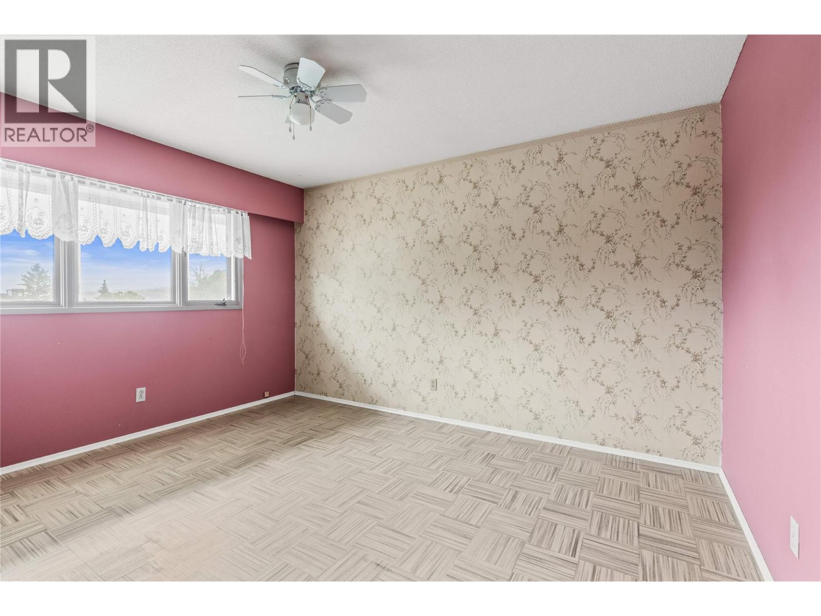 2203 23 Avenue, Vernon, British Columbia  V1T 1J6 - Photo 57 - 10397685