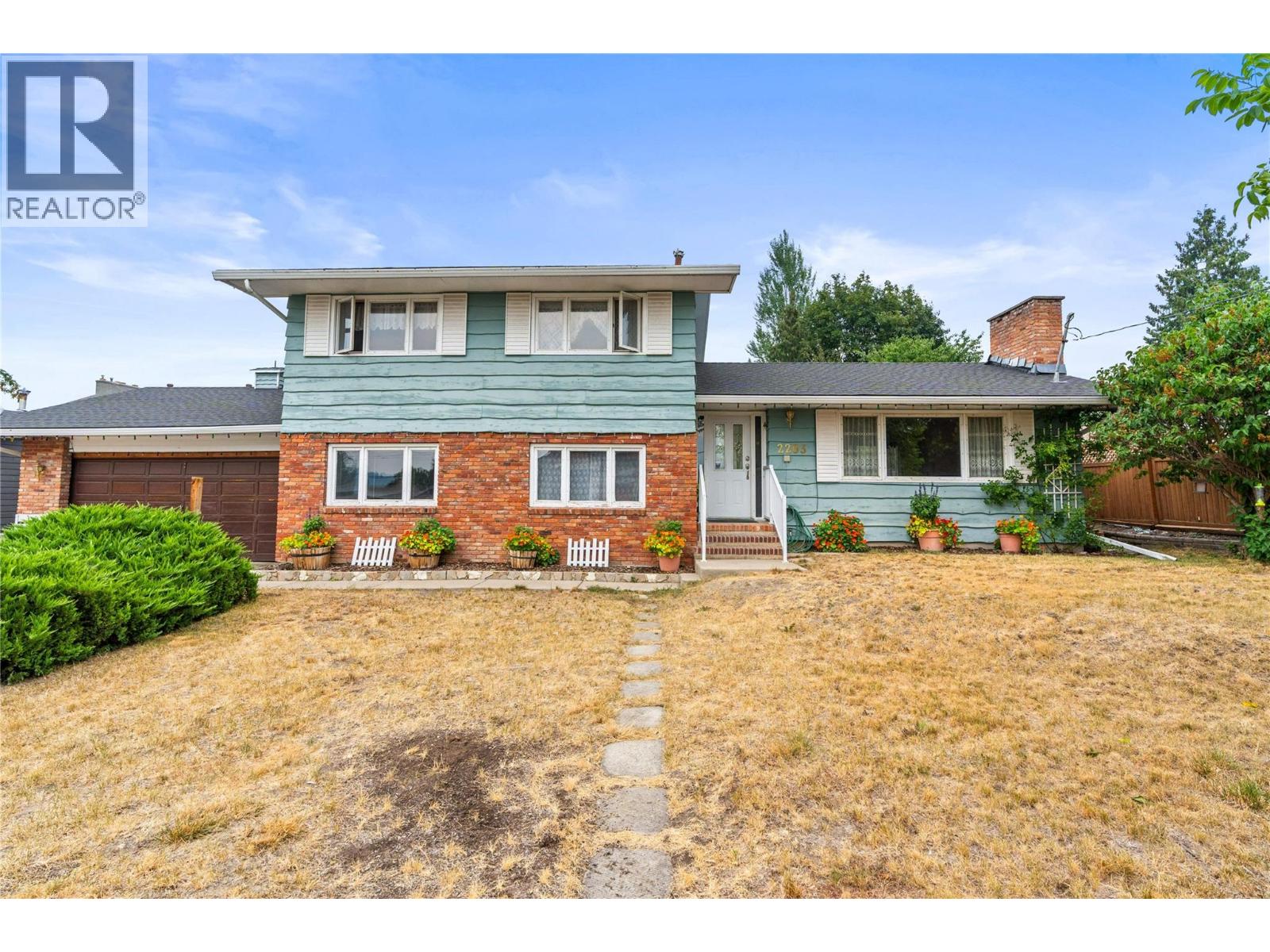 2203 23 Avenue, Vernon, British Columbia  V1T 1J6 - Photo 7 - 10397685