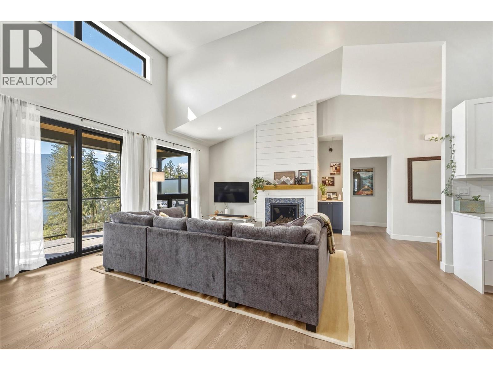 3820 20 Street Ne Unit# 8, Salmon Arm, British Columbia  V1E 0G7 - Photo 11 - 10397072