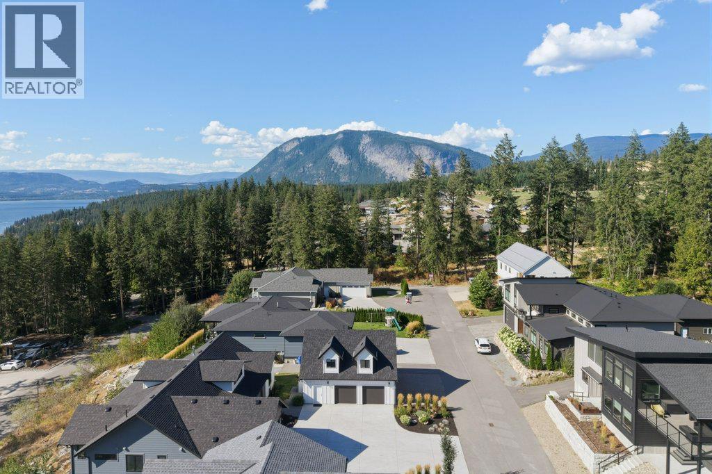 3820 20 Street Ne Unit# 8, Salmon Arm, British Columbia  V1E 0G7 - Photo 3 - 10397072