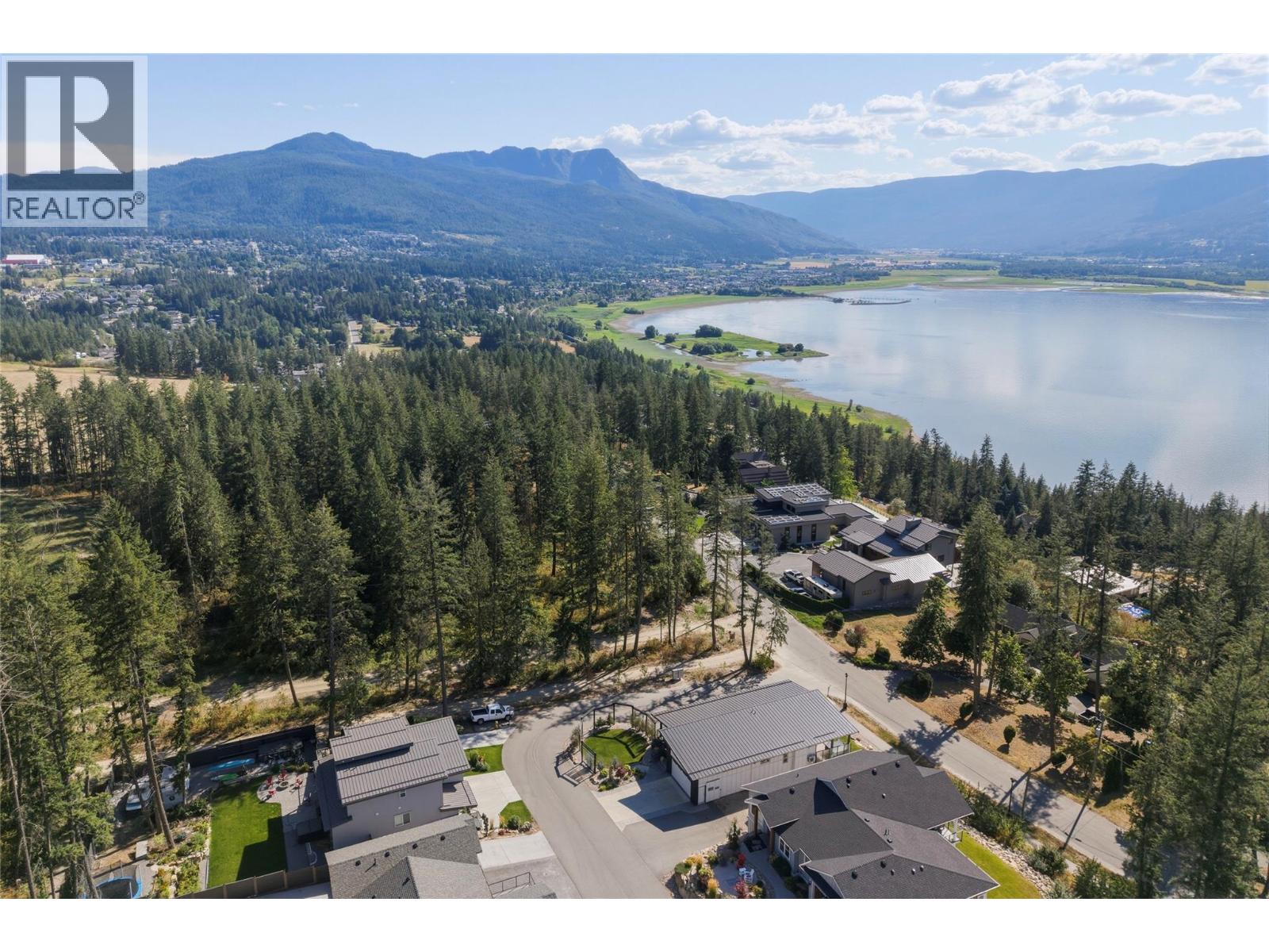 3820 20 Street Ne Unit# 8, Salmon Arm, British Columbia  V1E 0G7 - Photo 4 - 10397072