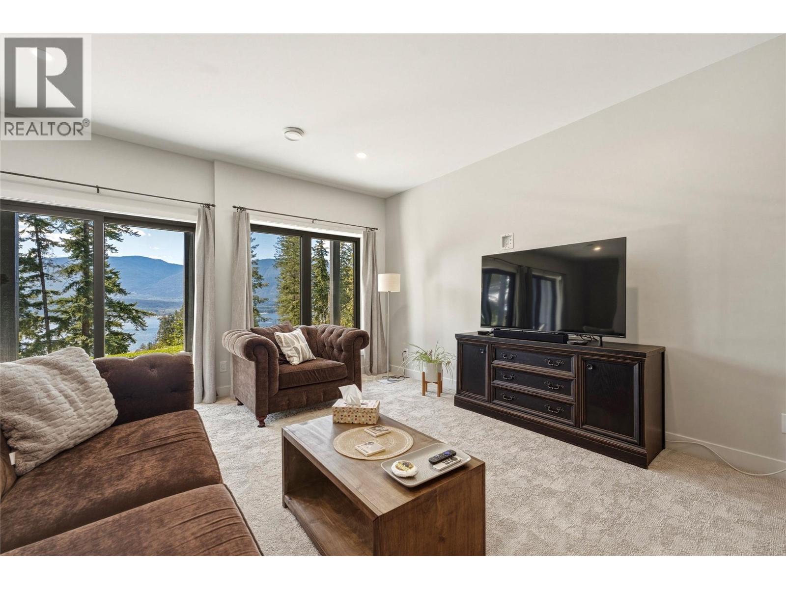 3820 20 Street Ne Unit# 8, Salmon Arm, British Columbia  V1E 0G7 - Photo 47 - 10397072