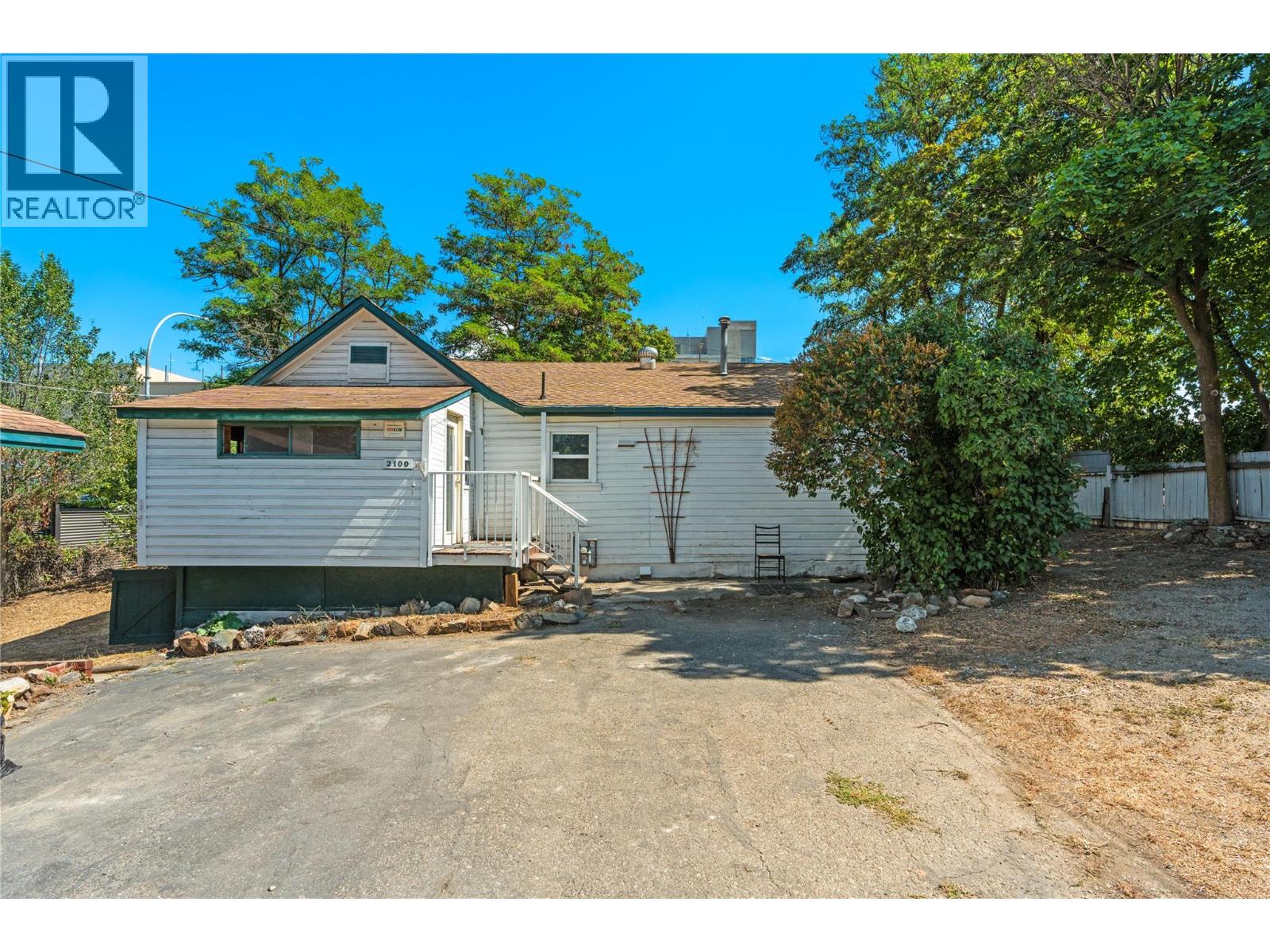 2100 32nd Street, Vernon, British Columbia  V1T 5L1 - Photo 4 - 10397715