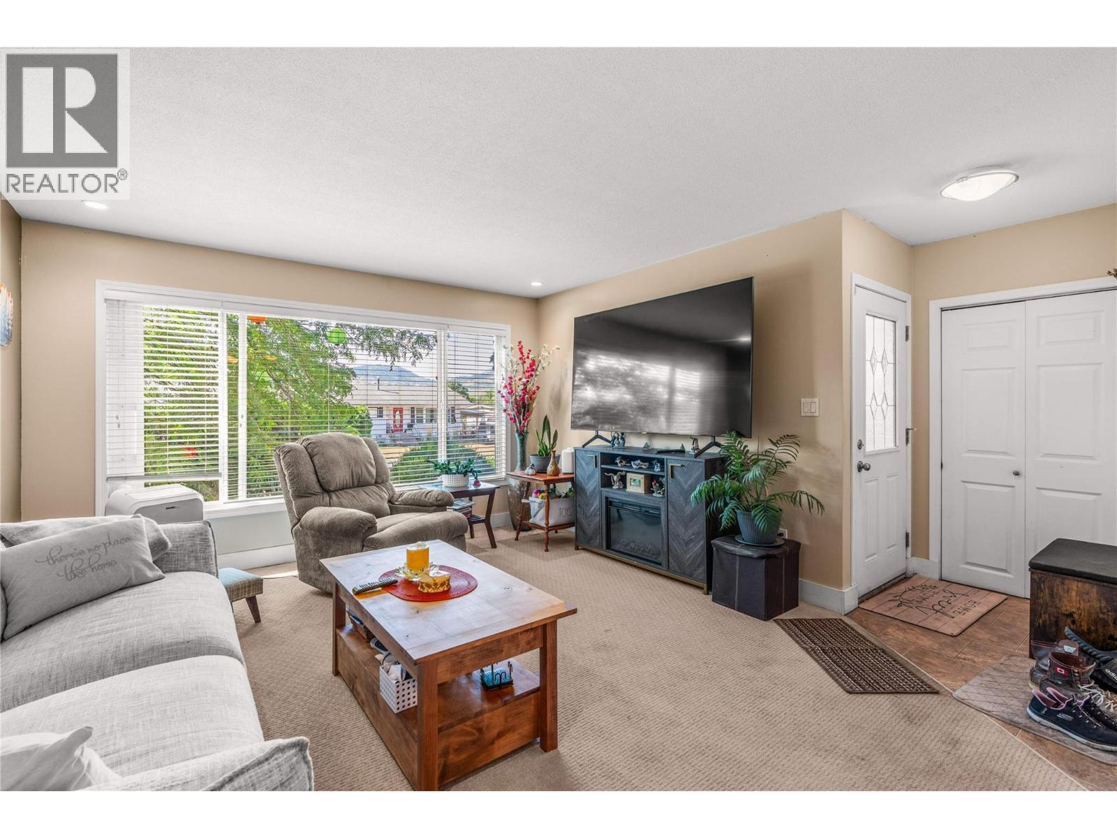 4211 27 Avenue, Vernon, British Columbia  V1T 1T3 - Photo 12 - 10397256