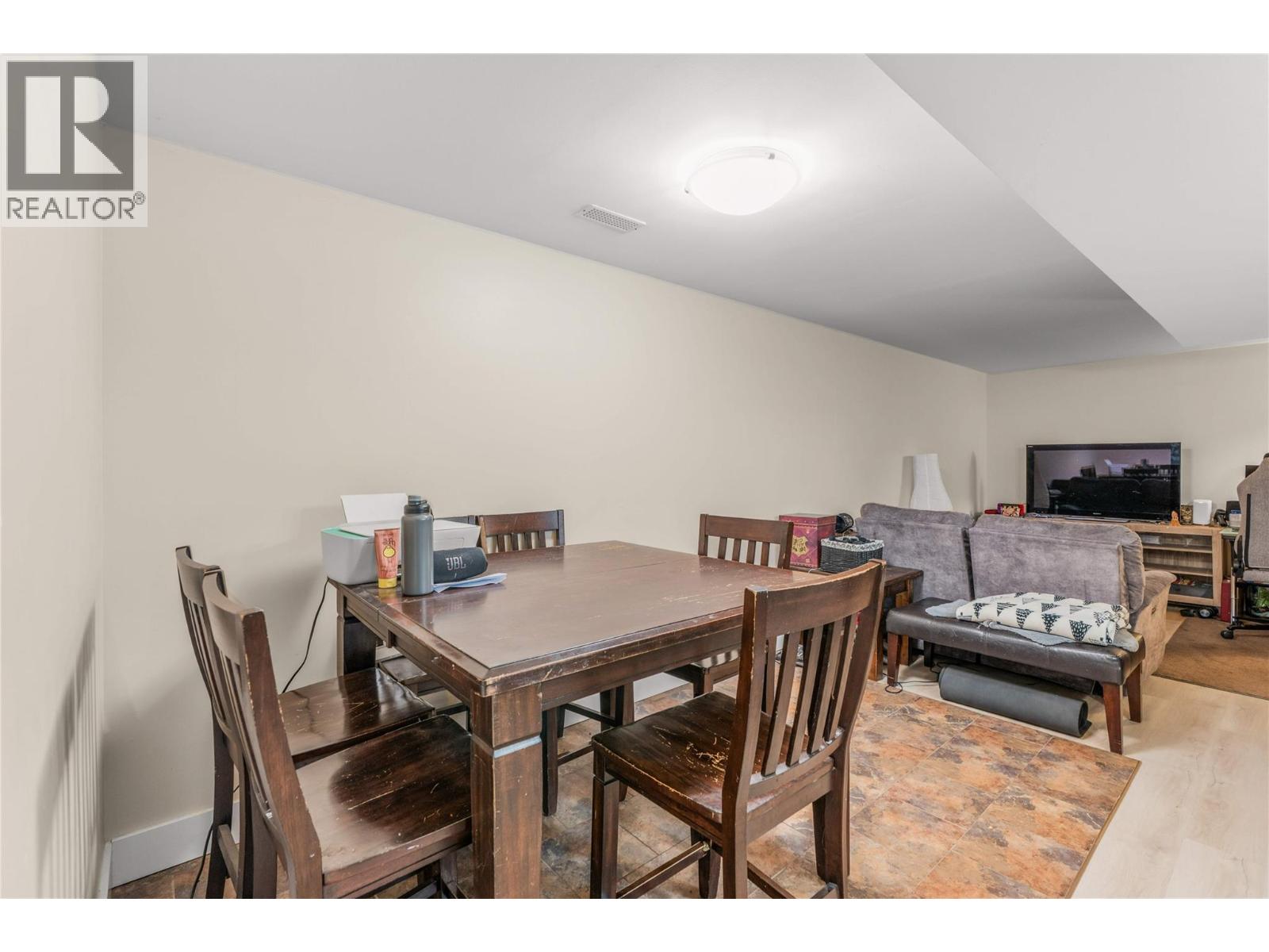 4211 27 Avenue, Vernon, British Columbia  V1T 1T3 - Photo 23 - 10397256