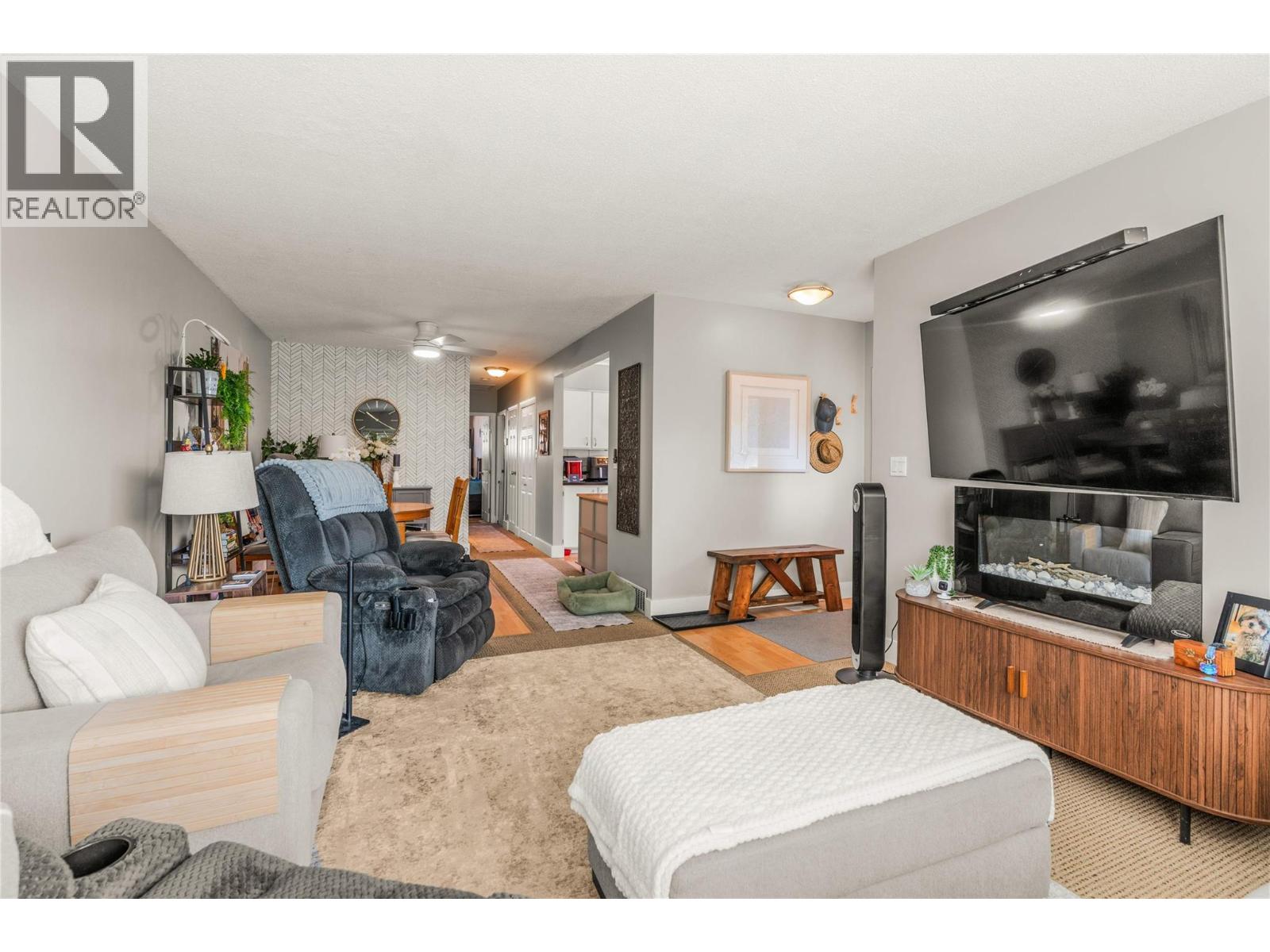 4211 27 Avenue, Vernon, British Columbia  V1T 1T3 - Photo 35 - 10397256