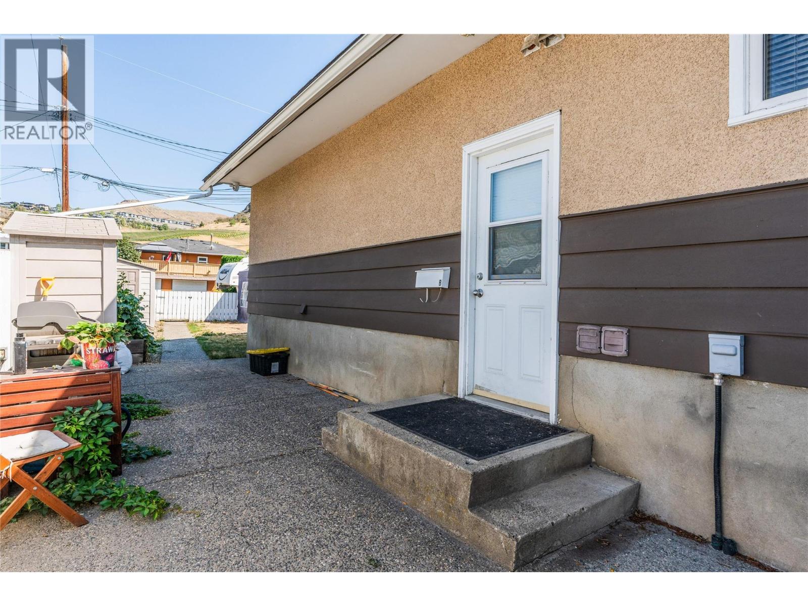 4211 27 Avenue, Vernon, British Columbia  V1T 1T3 - Photo 4 - 10397256