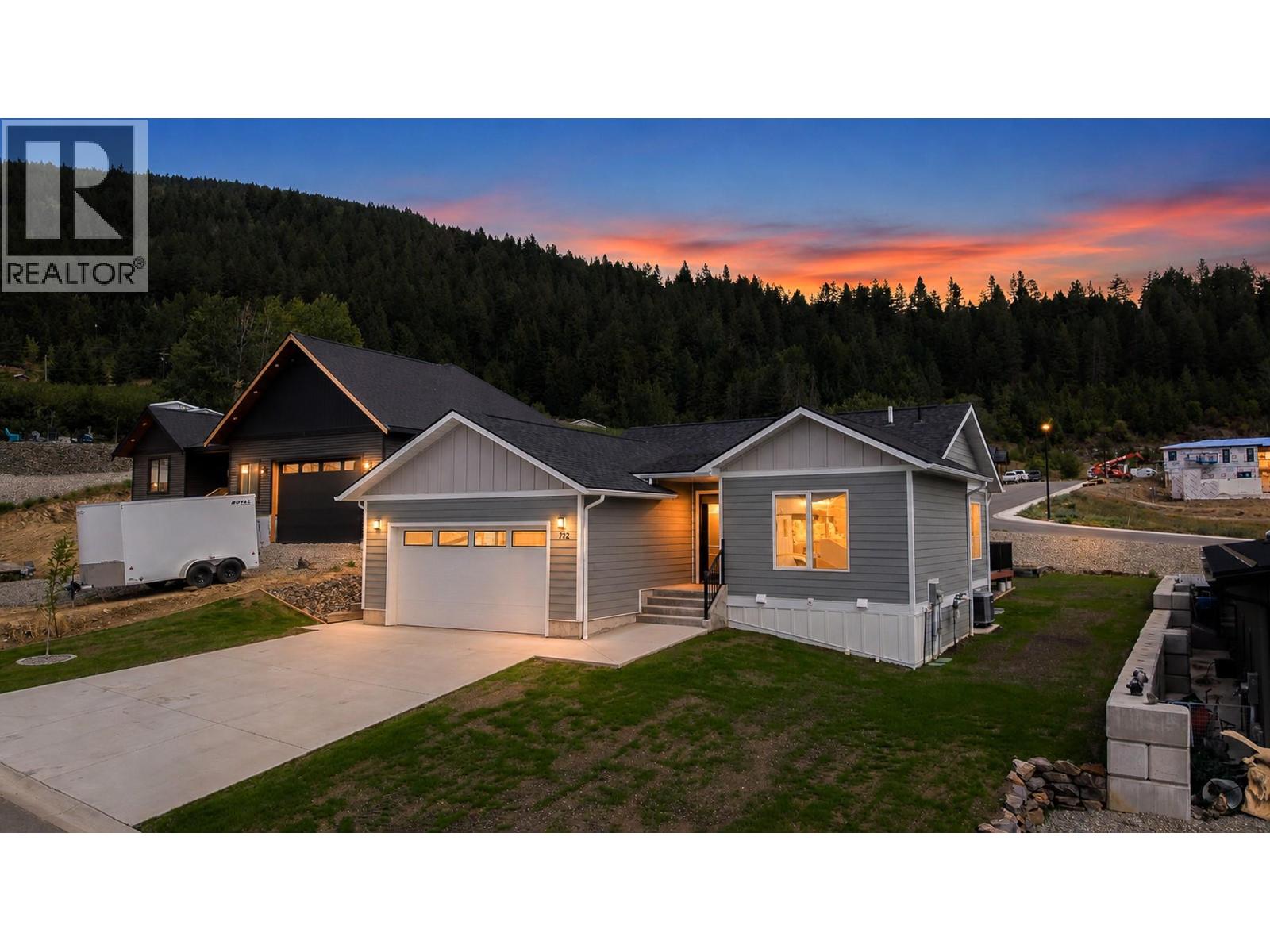712 Mountain View Crescent, Creston, British Columbia  V0B 1G5 - Photo 1 - 10397291