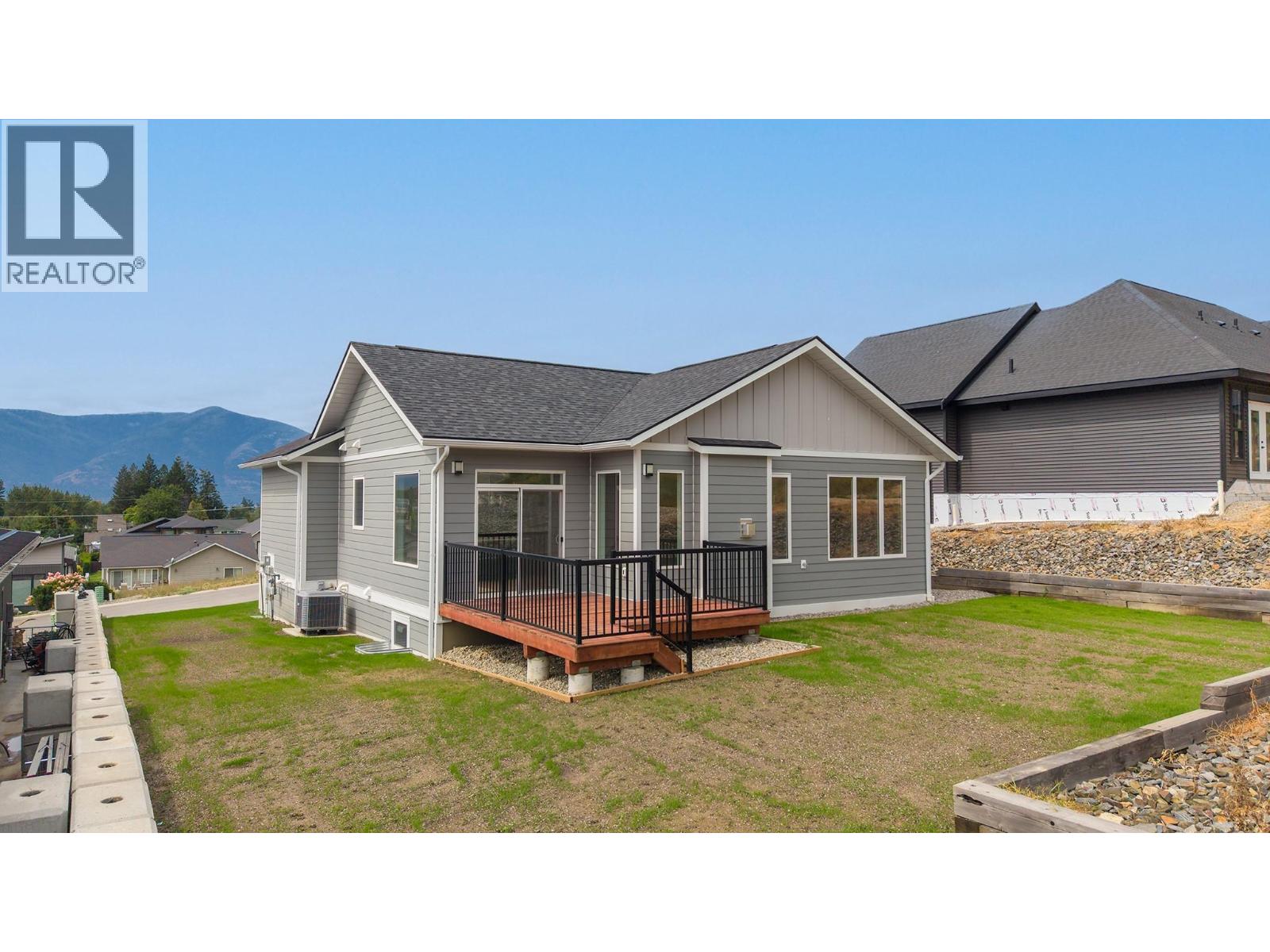 712 Mountain View Crescent, Creston, British Columbia  V0B 1G5 - Photo 3 - 10397291