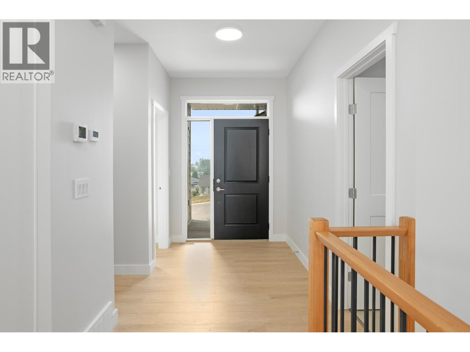 712 Mountain View Crescent, Creston, British Columbia  V0B 1G5 - Photo 6 - 10397291