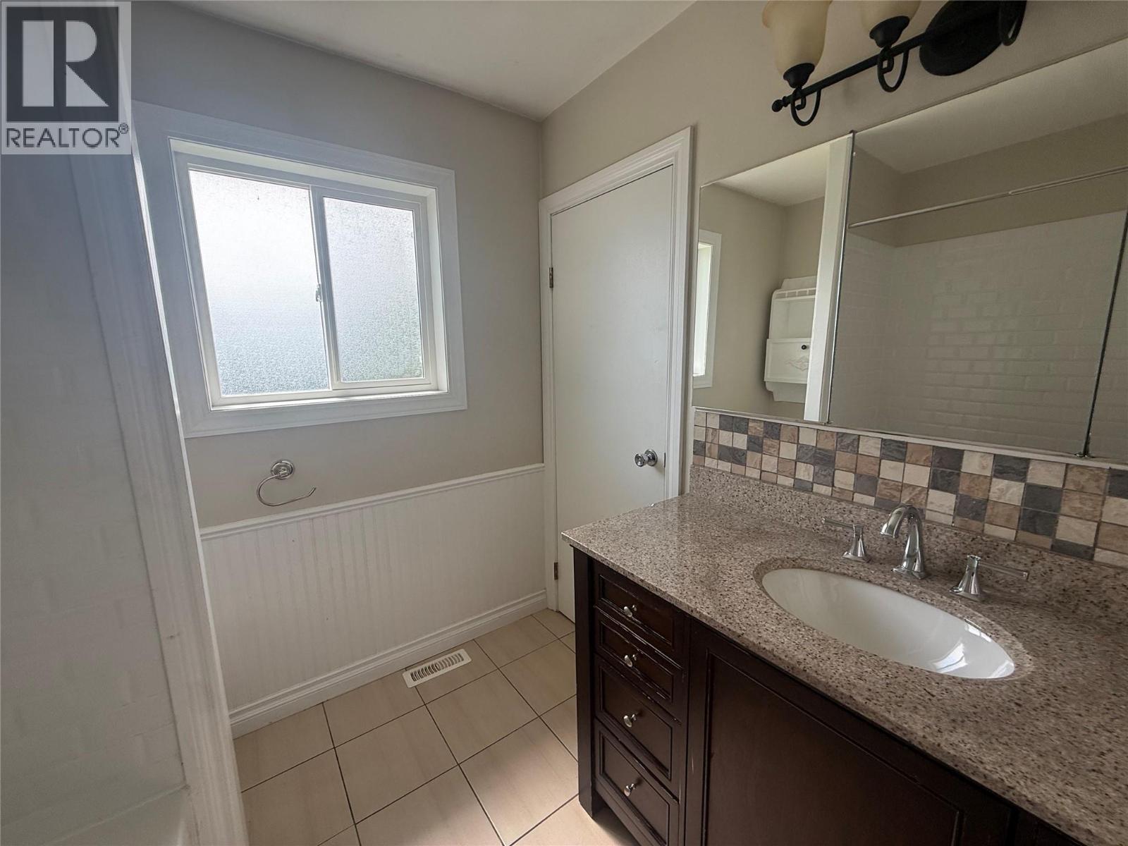 925 Cornwall Crescent, Dawson Creek, British Columbia  V1G 1P1 - Photo 5 - 10397836