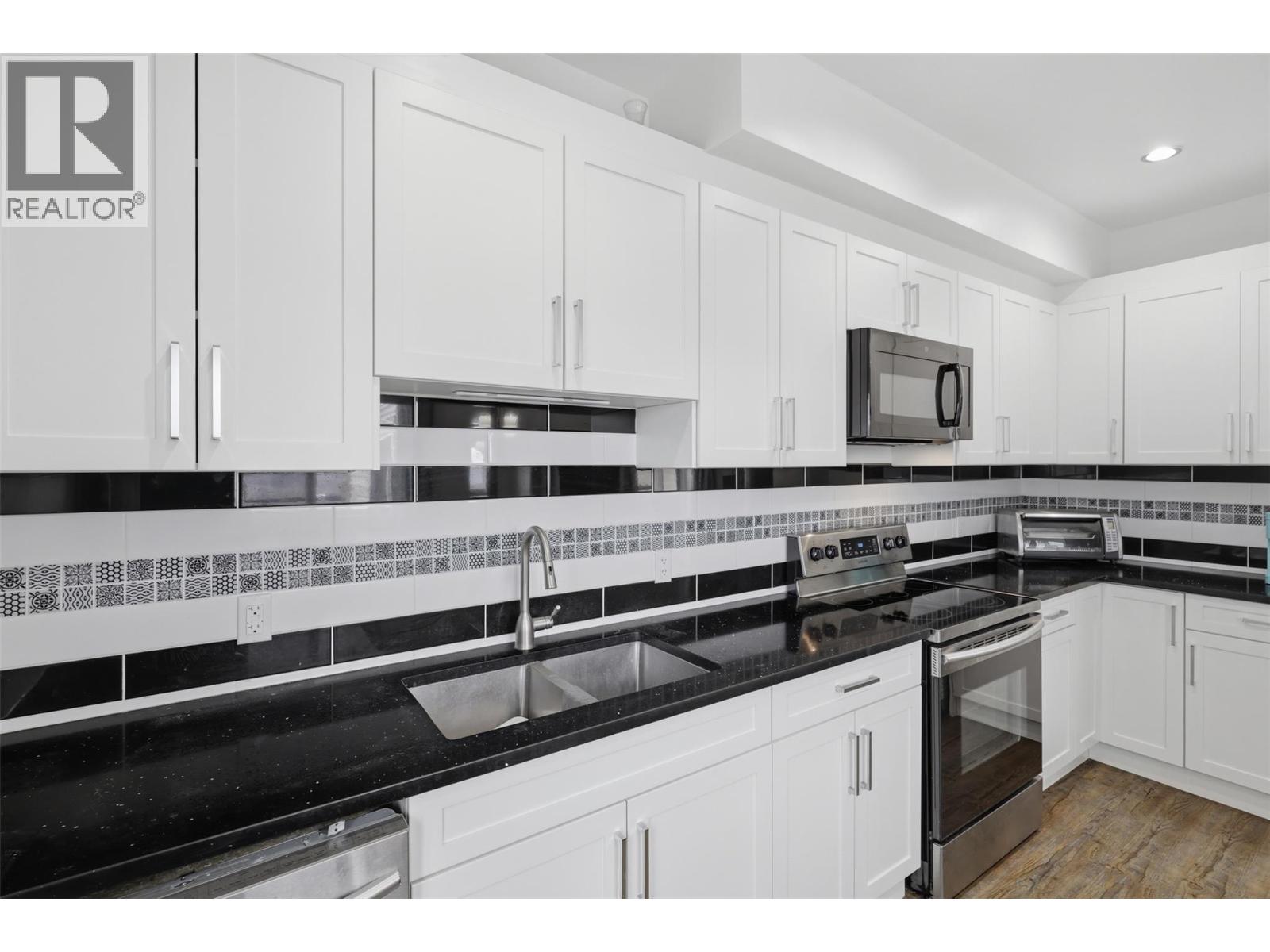 438 Waddington Drive Unit# 102, Kamloops, British Columbia  V2E 0E1 - Photo 6 - 10397832