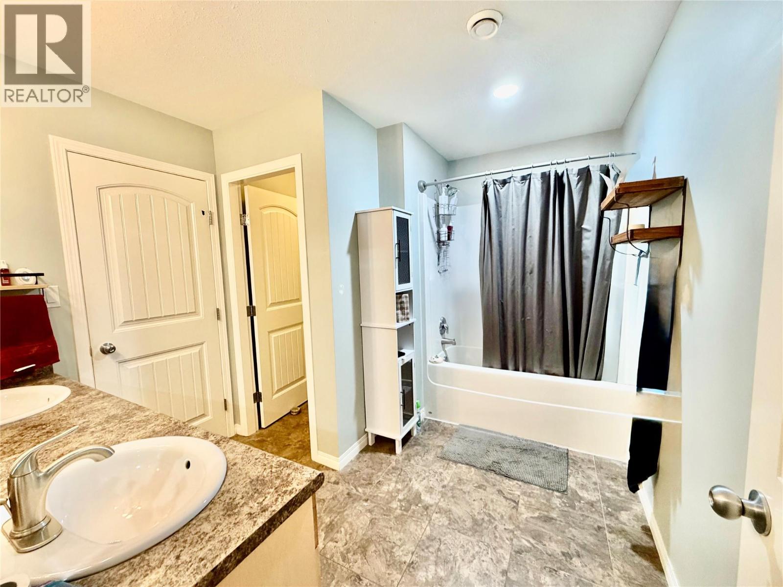 1556 Loran Drive, Dawson Creek, British Columbia  V1G 1B6 - Photo 12 - 10397796