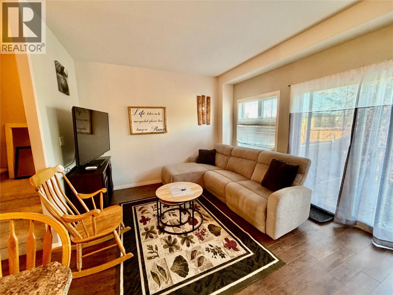 1556 Loran Drive, Dawson Creek, British Columbia  V1G 1B6 - Photo 2 - 10397796