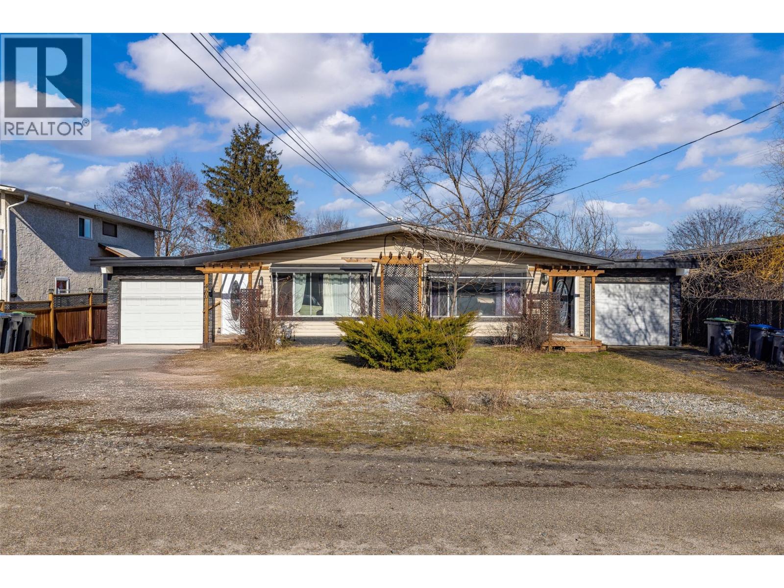 458-460 Keithley Road, Kelowna, British Columbia  V1X 2N7 - Photo 1 - 10397793