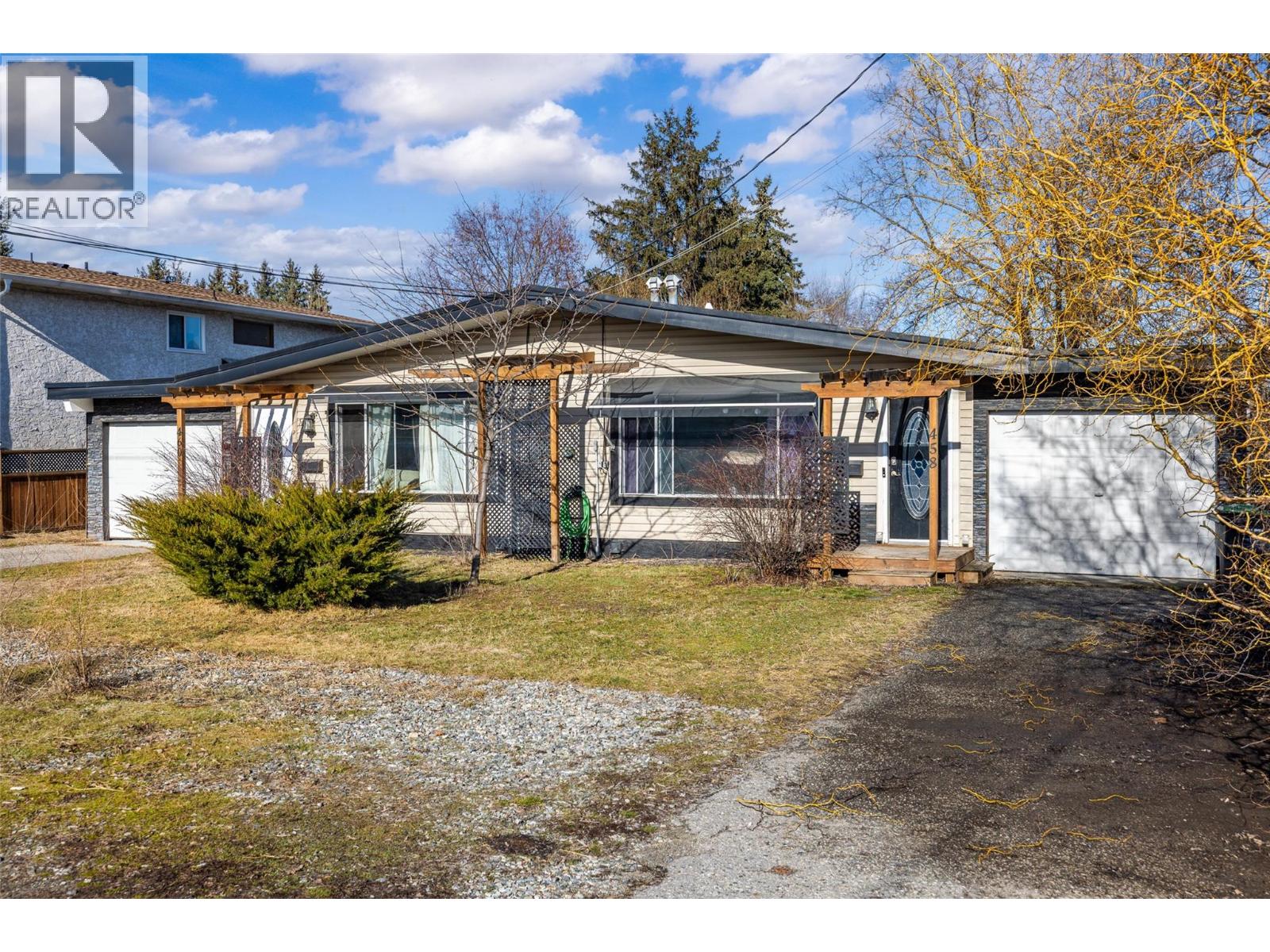 458-460 Keithley Road, Kelowna, British Columbia  V1X 2N7 - Photo 2 - 10397793