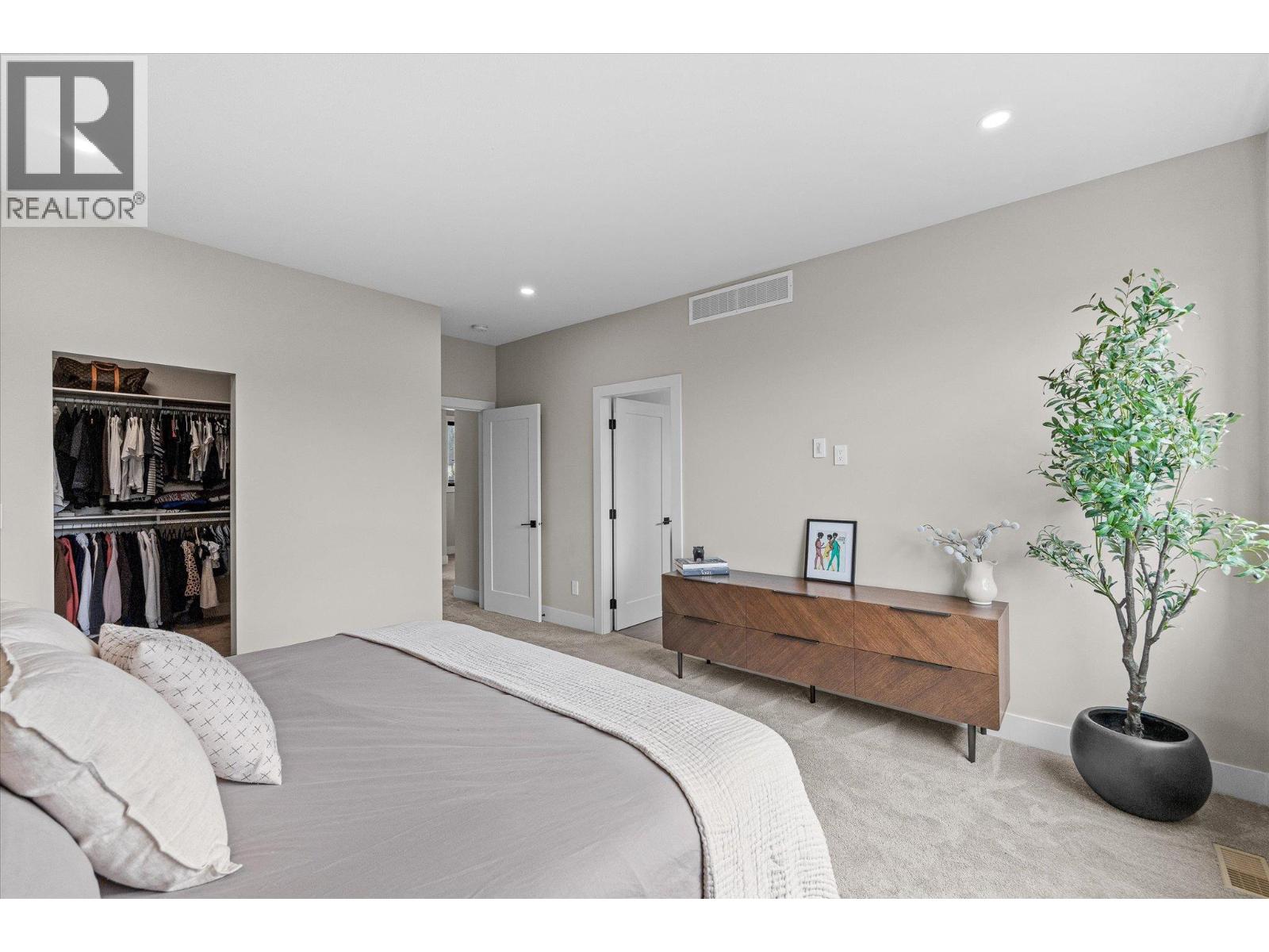 4198 Russo Street, Kelowna, British Columbia  V1W 0B6 - Photo 28 - 10397057