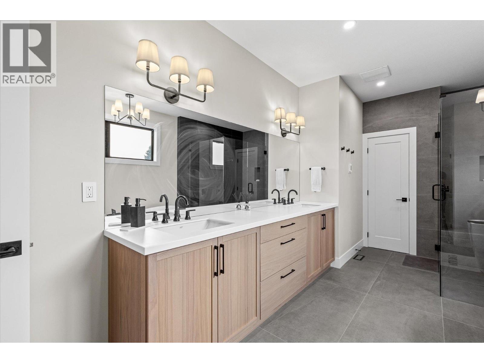 4198 Russo Street, Kelowna, British Columbia  V1W 0B6 - Photo 29 - 10397057