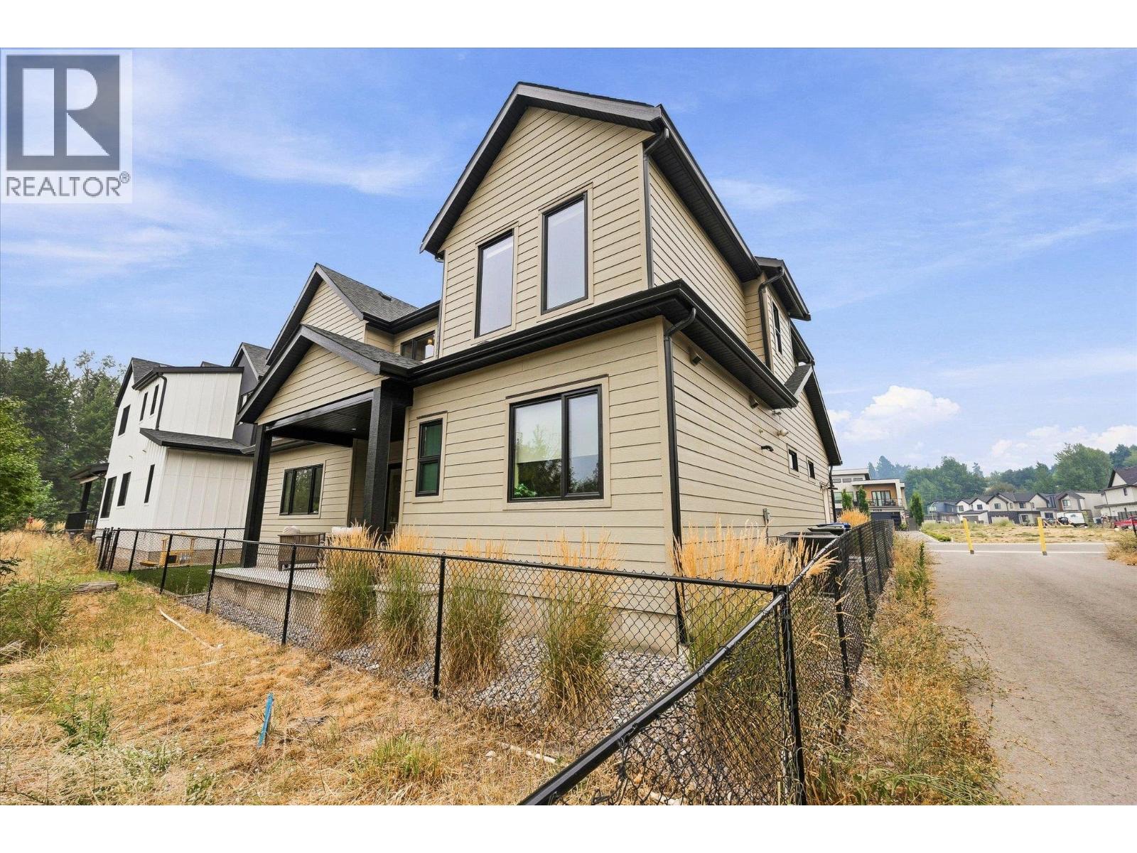 4198 Russo Street, Kelowna, British Columbia  V1W 0B6 - Photo 38 - 10397057