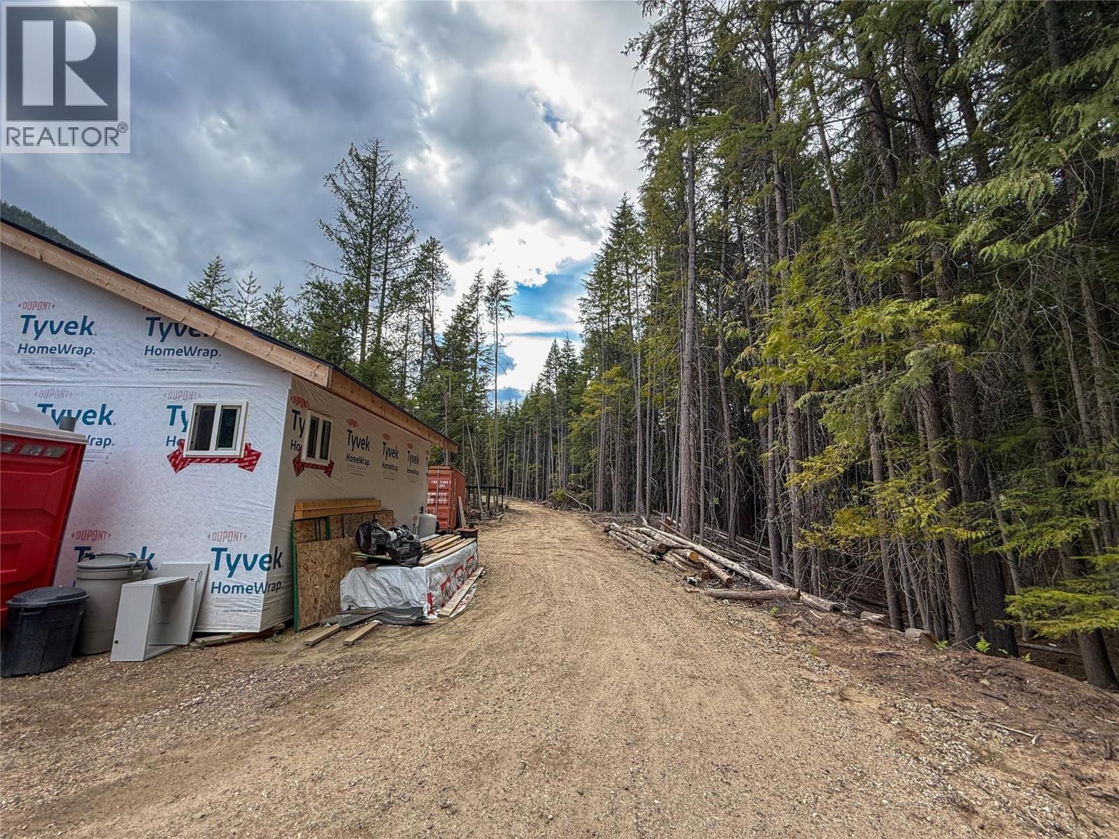 3945 Saunders Road, Passmore, British Columbia  V0G 2J0 - Photo 7 - 10395877