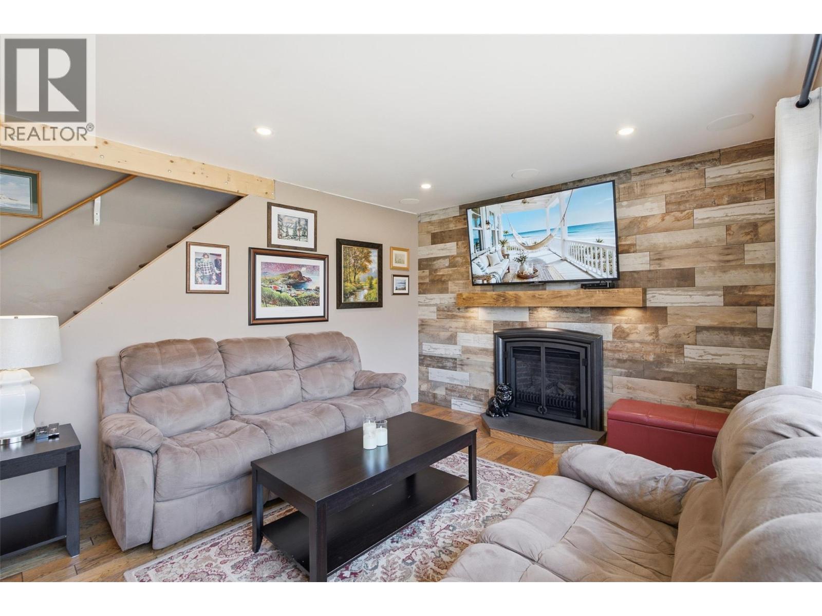 3052 Westsyde Road, Kamloops, British Columbia  V2B 7G3 - Photo 6 - 10397676