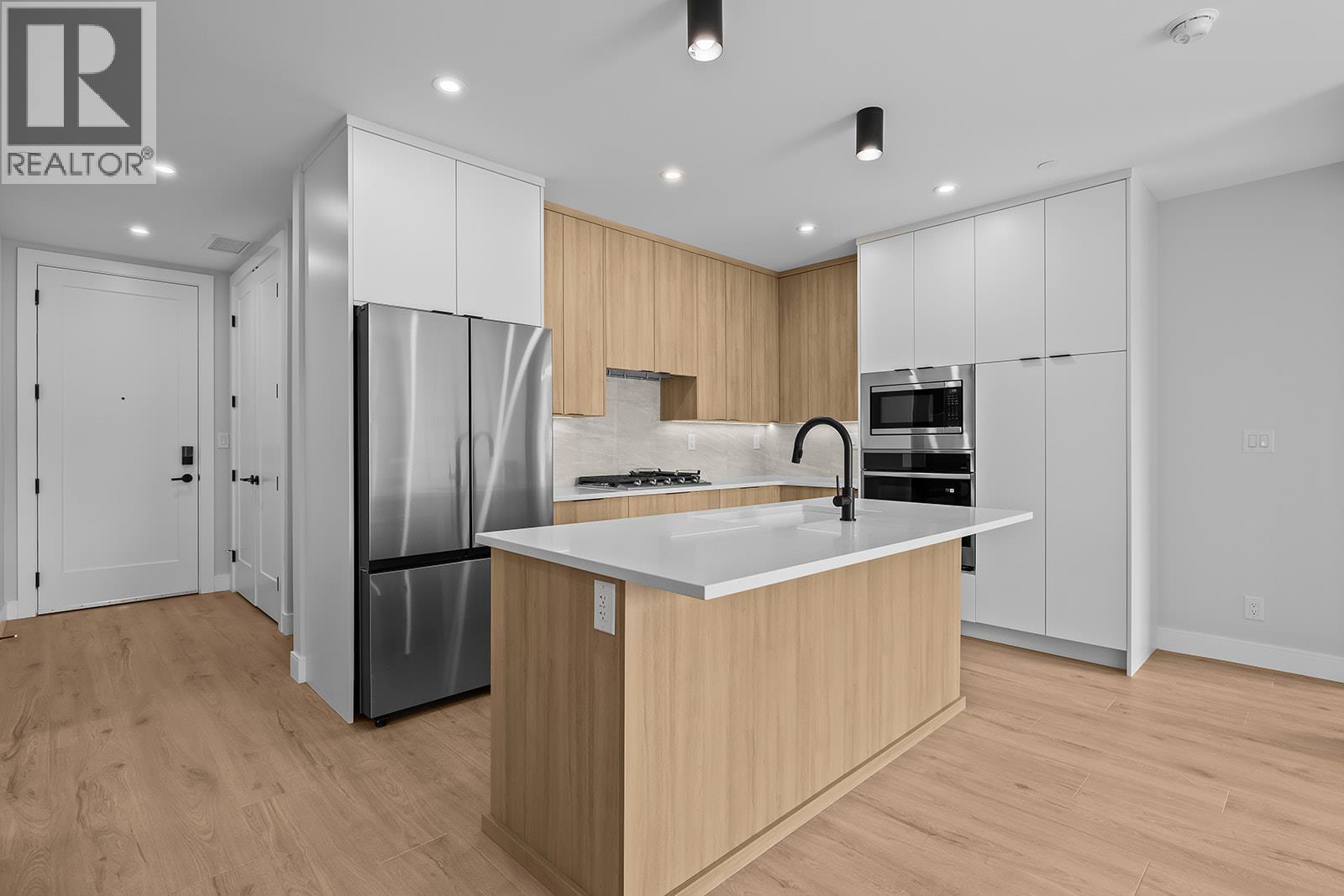 75 Predator Ridge Drive Unit# 506, Vernon, British Columbia  V1H 1G4 - Photo 4 - 10397590