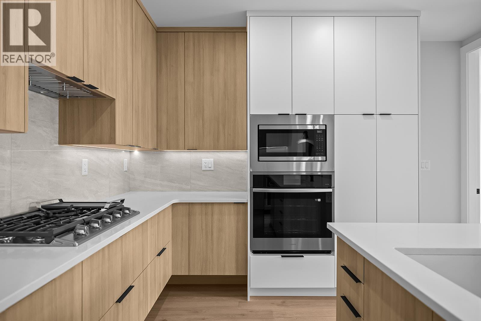 75 Predator Ridge Drive Unit# 506, Vernon, British Columbia  V1H 1G4 - Photo 6 - 10397590