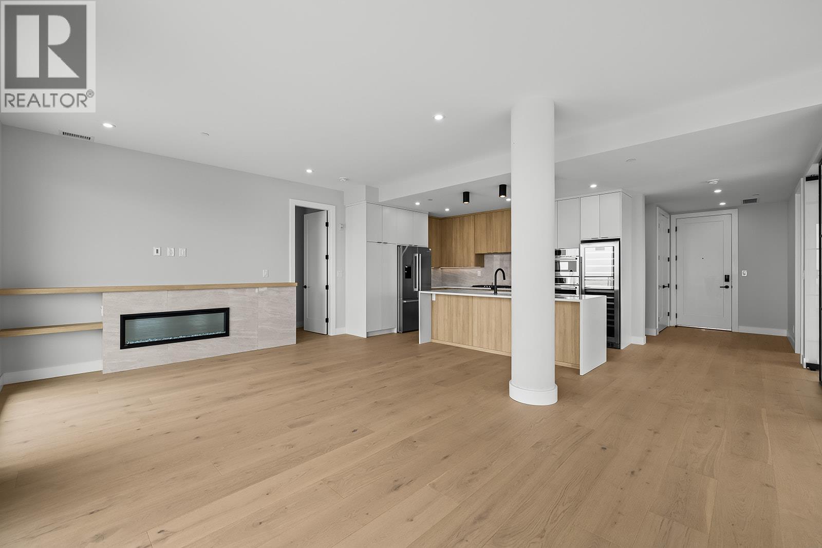 75 Predator Ridge Drive Unit# 502, Vernon, British Columbia  V1H 1G4 - Photo 5 - 10397589