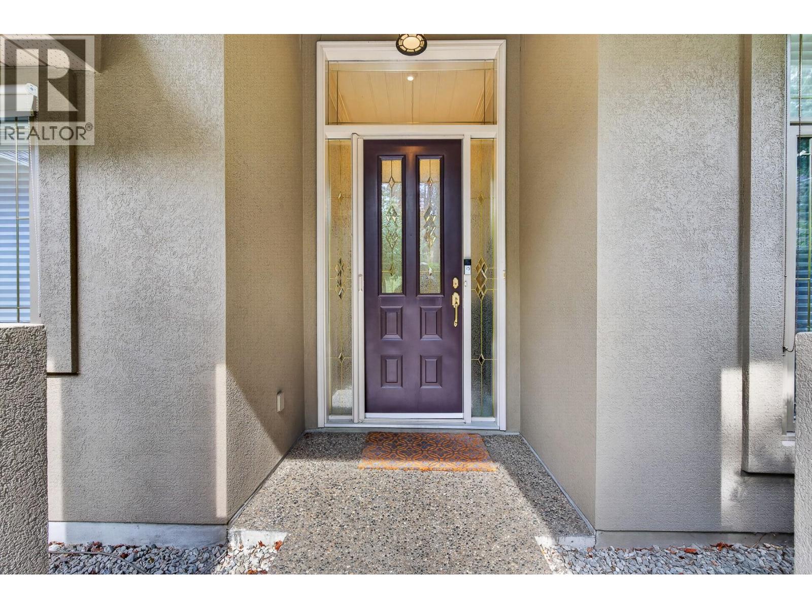 3901 Gallaghers Circle, Kelowna, British Columbia  V1W 3Z9 - Photo 3 - 10397688