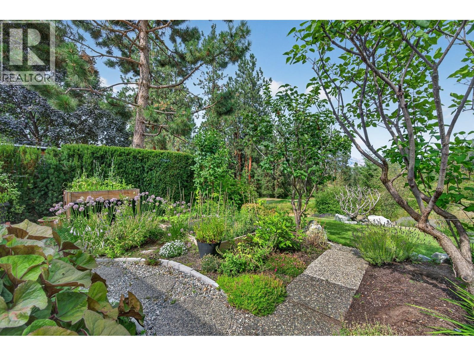 3901 Gallaghers Circle, Kelowna, British Columbia  V1W 3Z9 - Photo 61 - 10397688
