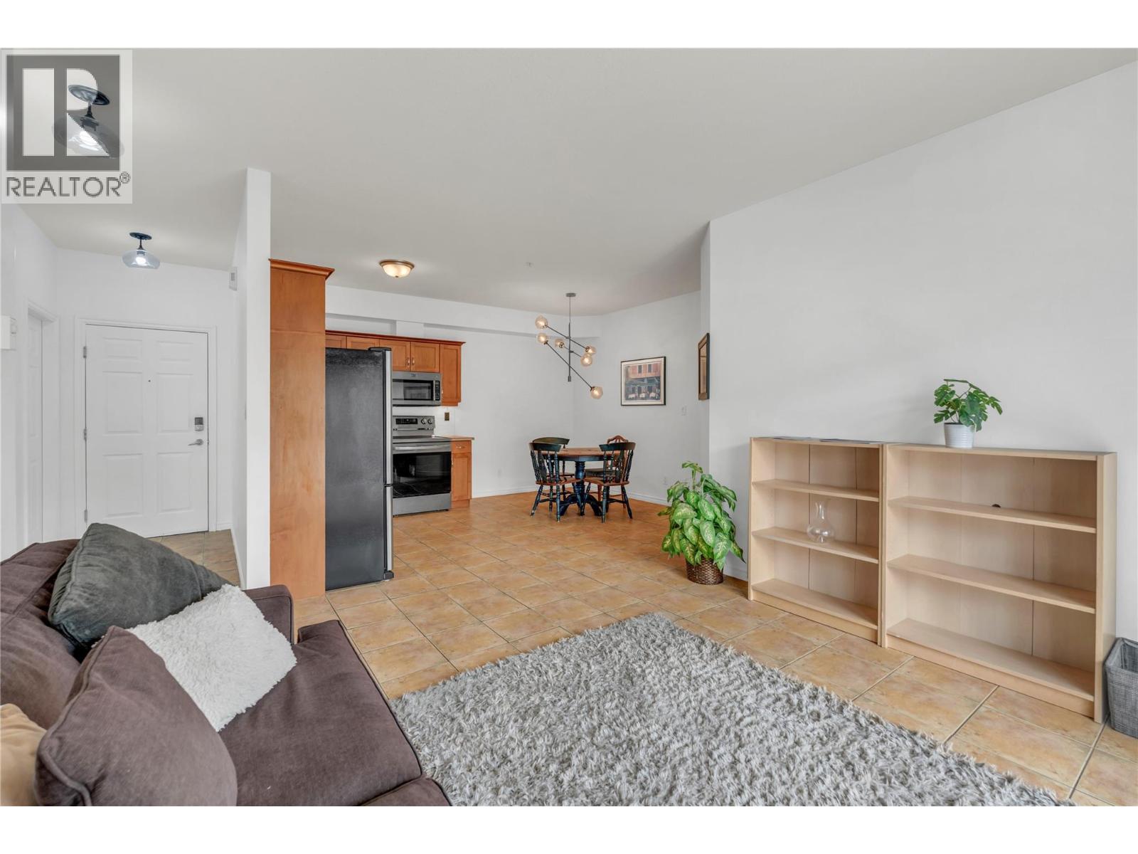 196 Wade Avenue W Unit# 306, Penticton, British Columbia  V2A 1T6 - Photo 4 - 10397559