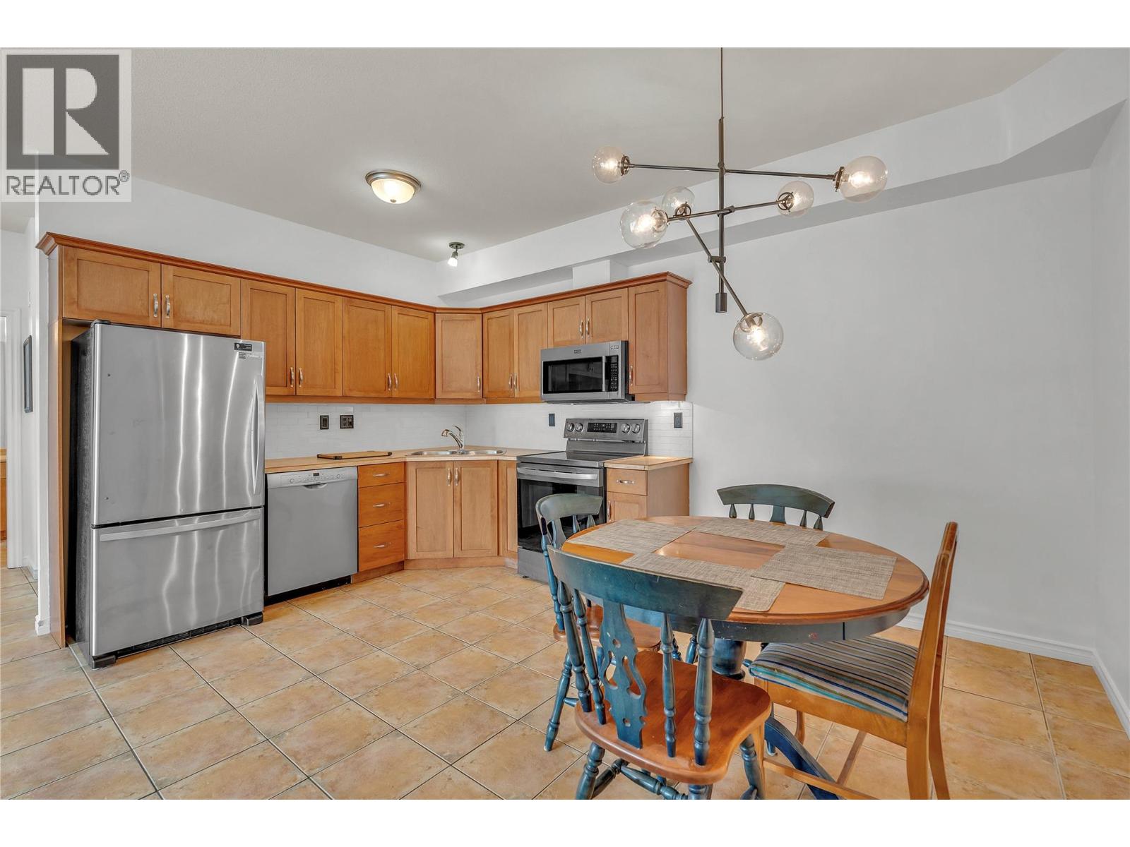 196 Wade Avenue W Unit# 306, Penticton, British Columbia  V2A 1T6 - Photo 8 - 10397559
