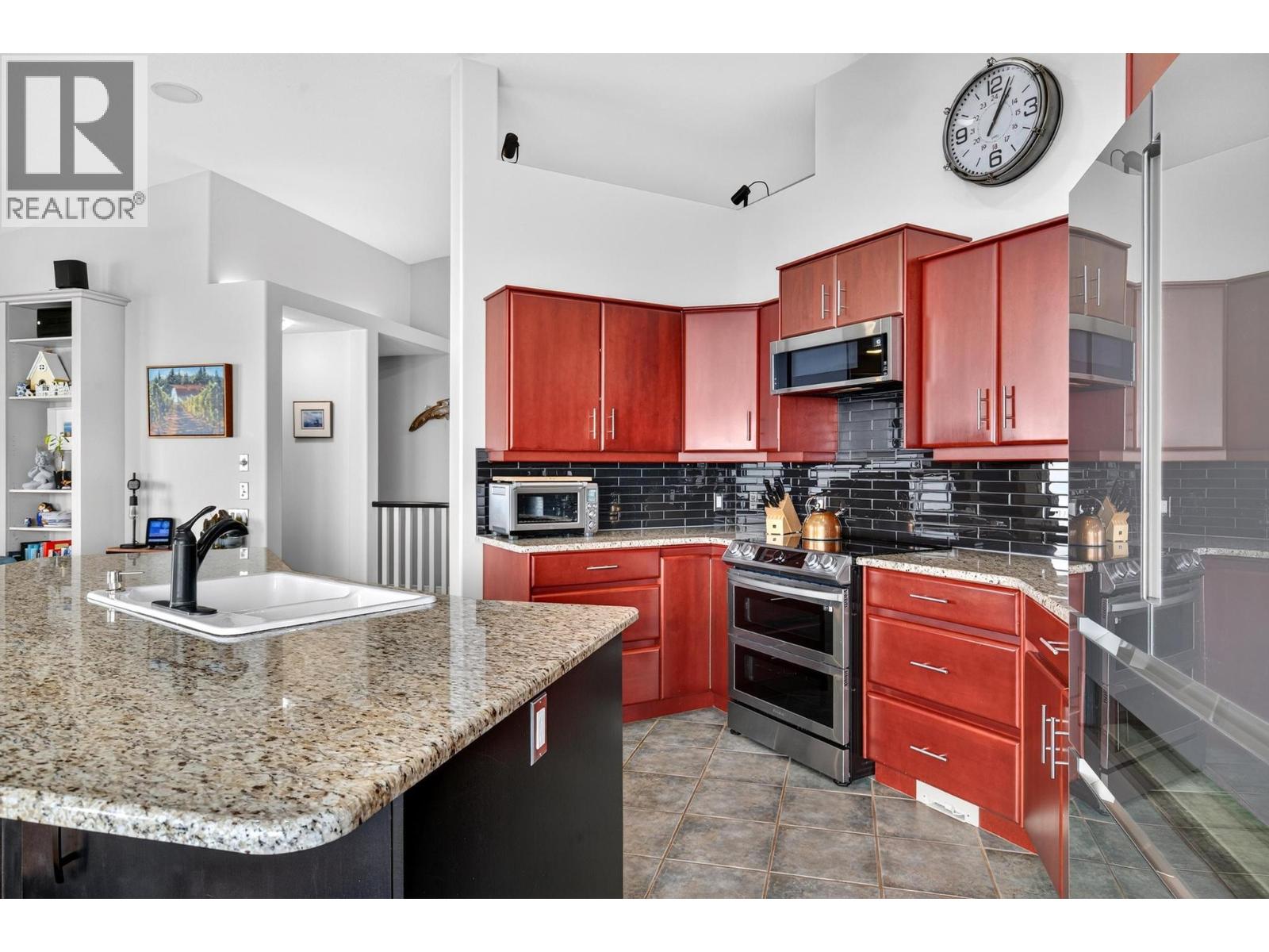 2213 Waddington Court Unit# 3, Kelowna, British Columbia  V1V 2P4 - Photo 13 - 10397460