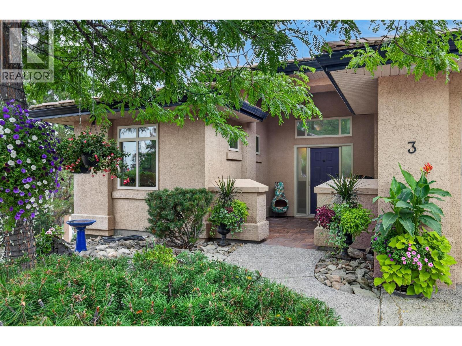 2213 Waddington Court Unit# 3, Kelowna, British Columbia  V1V 2P4 - Photo 2 - 10397460