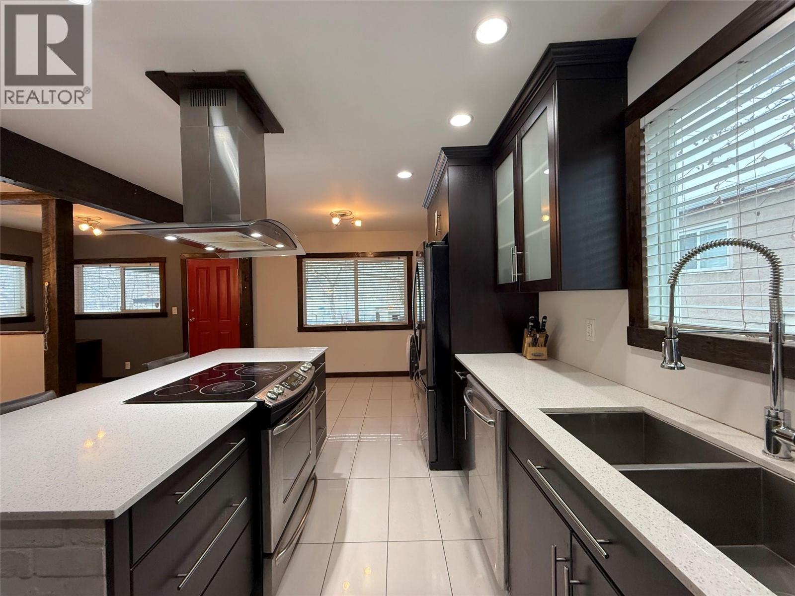 327 Royal Avenue, Kamloops, British Columbia  V2B 3P6 - Photo 12 - 10397820