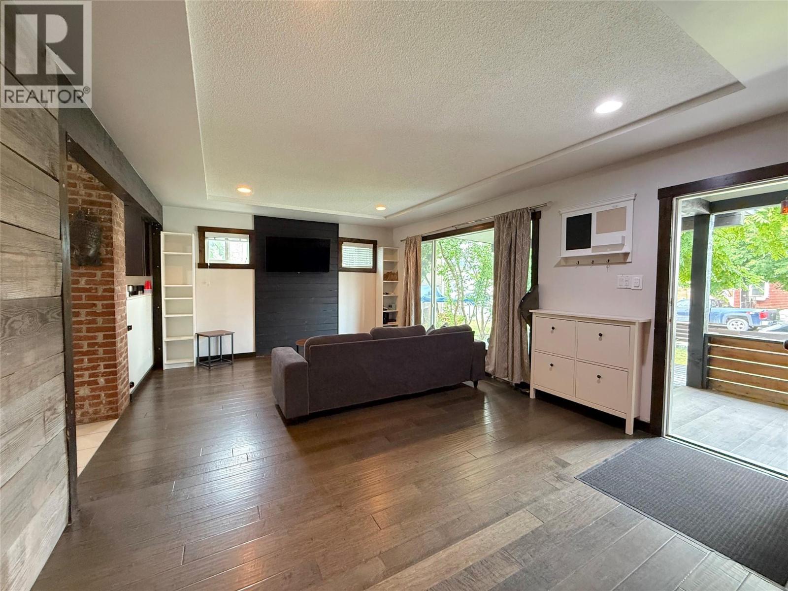 327 Royal Avenue, Kamloops, British Columbia  V2B 3P6 - Photo 19 - 10397820
