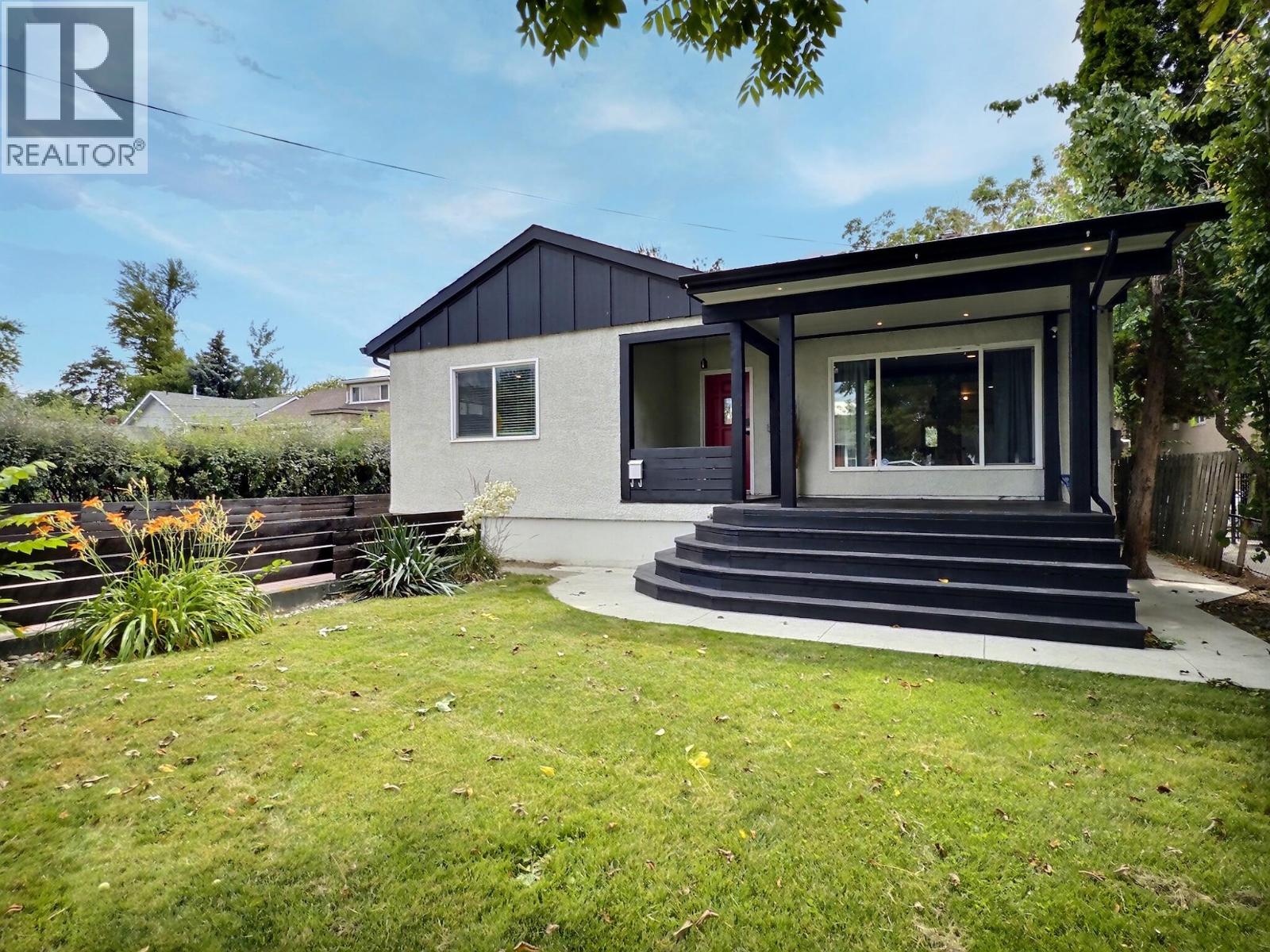327 Royal Avenue, Kamloops, British Columbia  V2B 3P6 - Photo 2 - 10397820