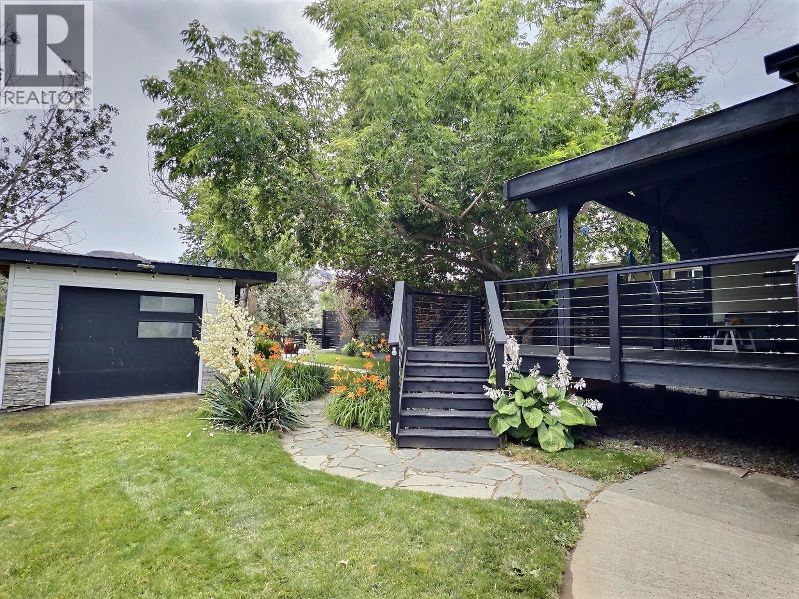 327 Royal Avenue, Kamloops, British Columbia  V2B 3P6 - Photo 4 - 10397820