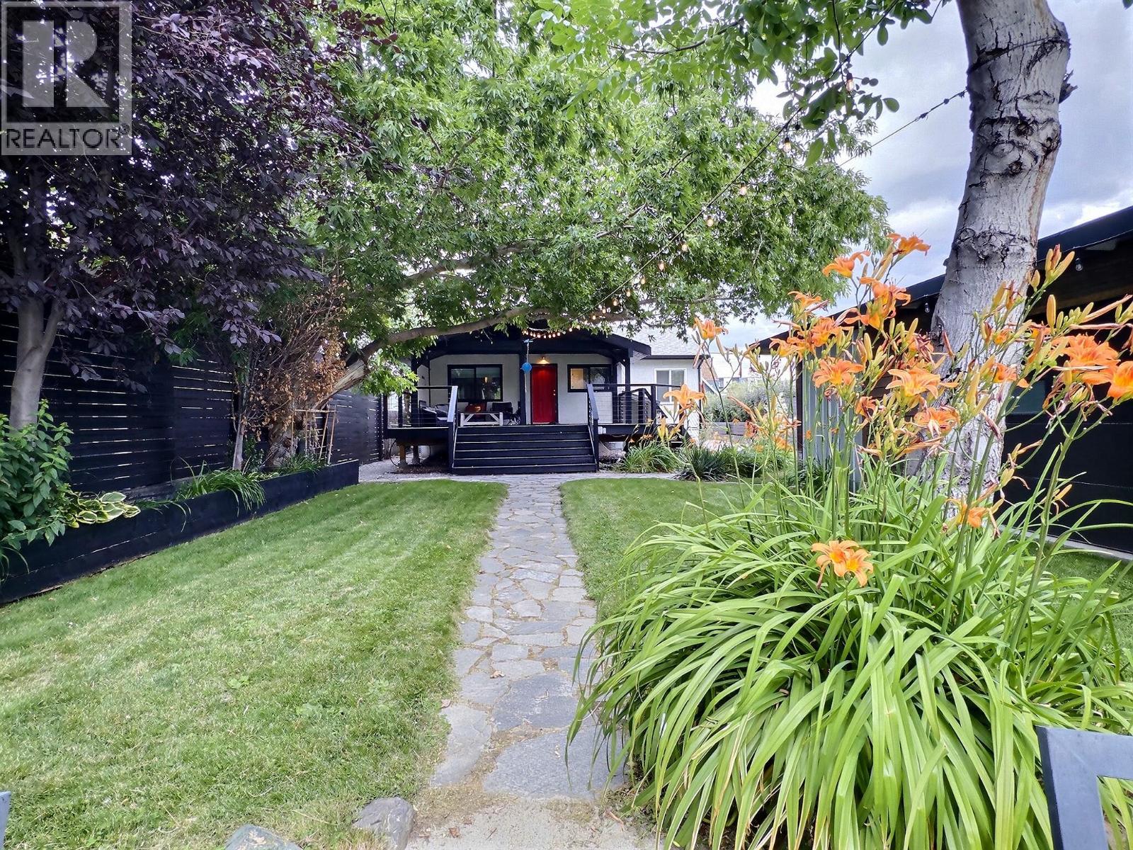 327 Royal Avenue, Kamloops, British Columbia  V2B 3P6 - Photo 9 - 10397820