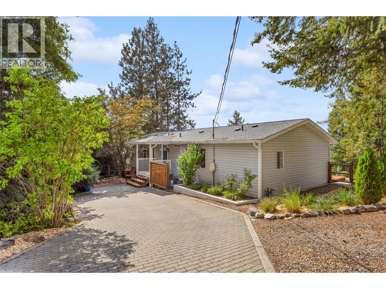 3115 Juniper Drive, Naramata, British Columbia  V0H 1N1 - Photo 1 - 10397721
