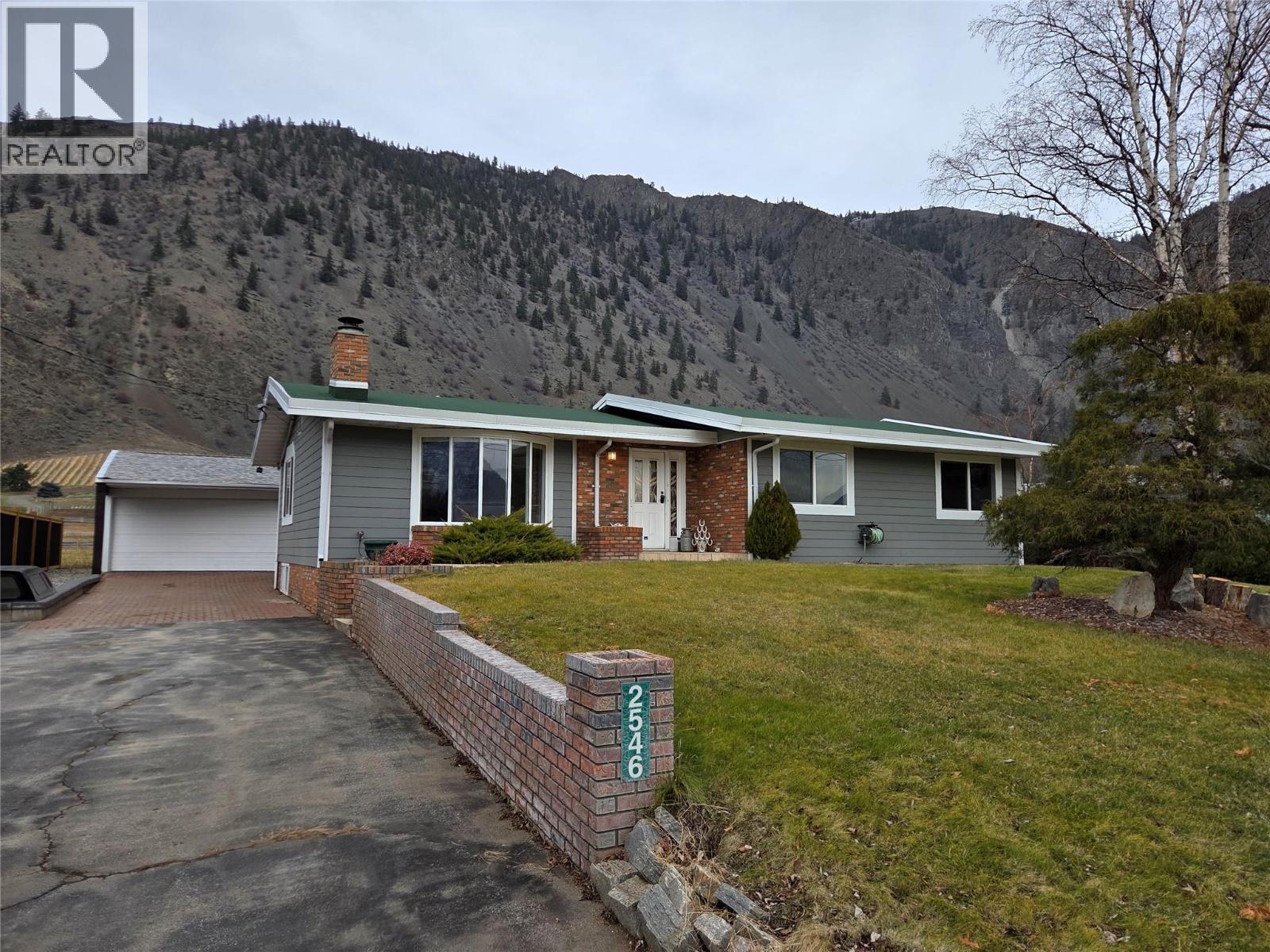 2546 Upper Bench Road, Keremeos, British Columbia  V0X 1N4 - Photo 1 - 10397831