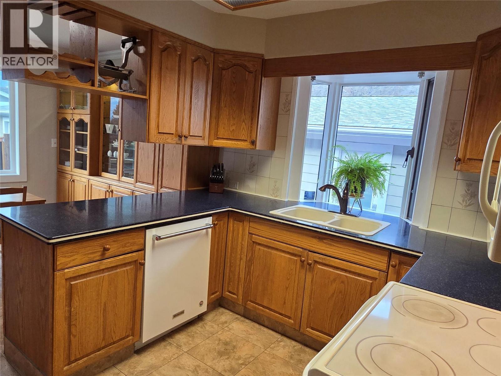 2546 Upper Bench Road, Keremeos, British Columbia  V0X 1N4 - Photo 3 - 10397831