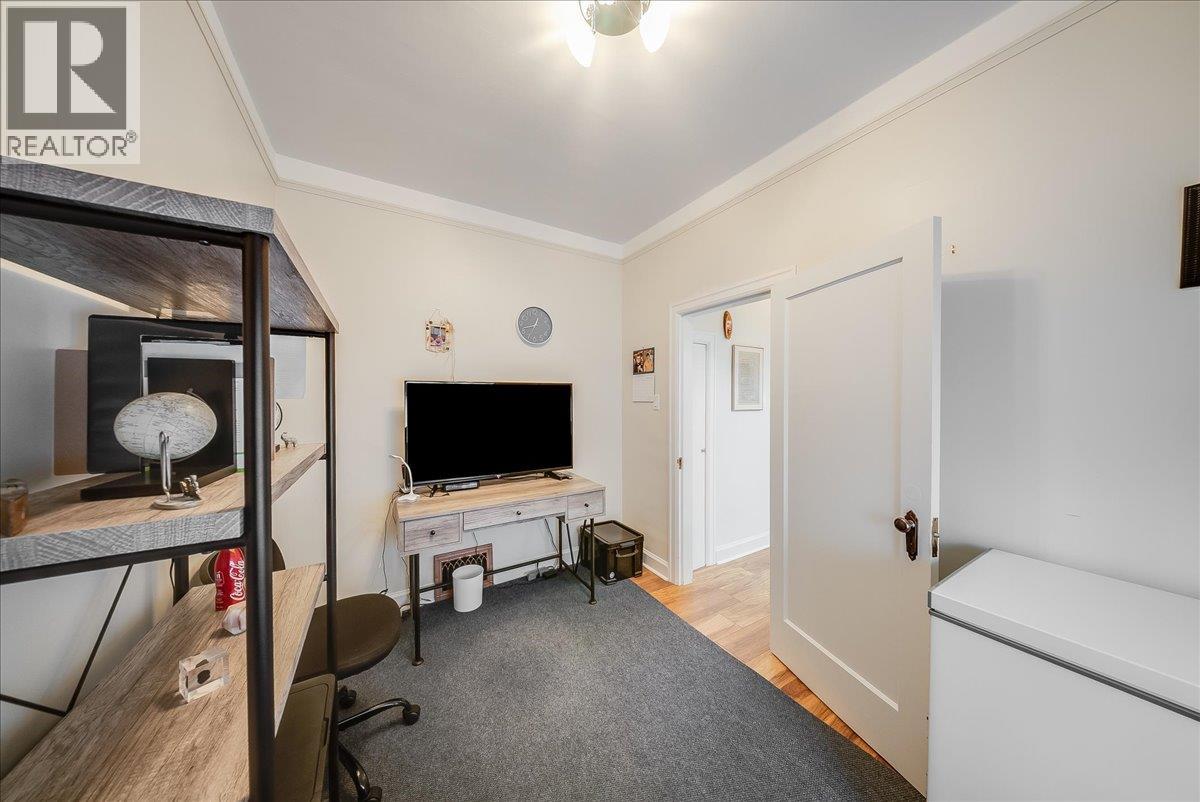 2081 Second Avenue, Trail, British Columbia  V1R 1N4 - Photo 21 - 10397859