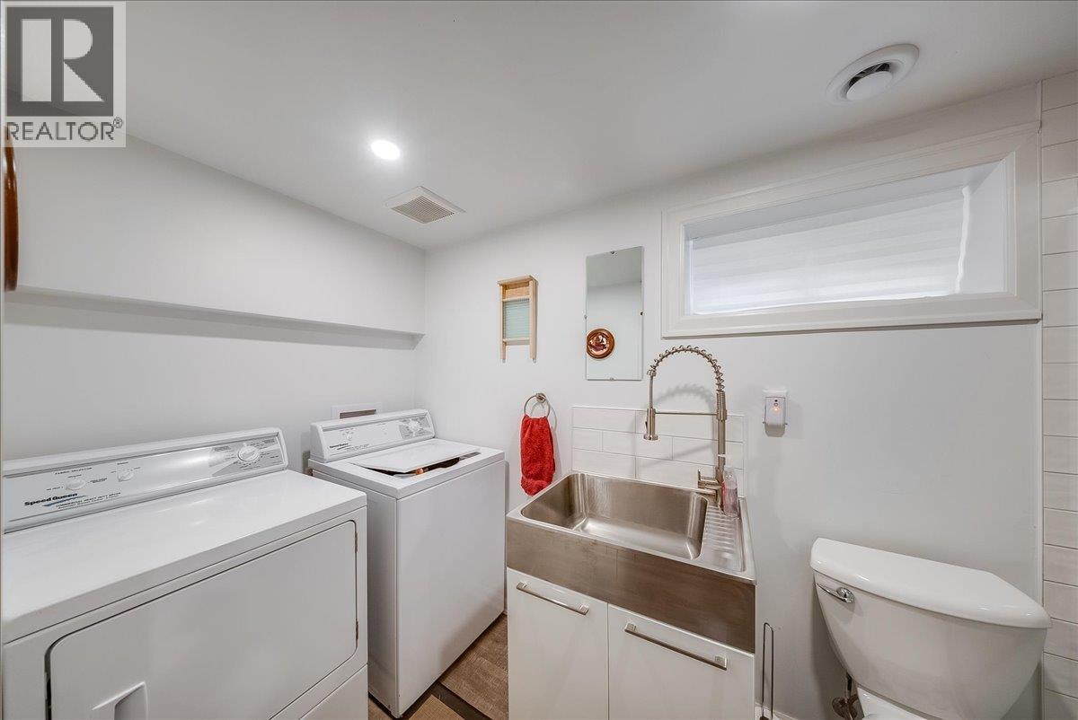 2081 Second Avenue, Trail, British Columbia  V1R 1N4 - Photo 24 - 10397859
