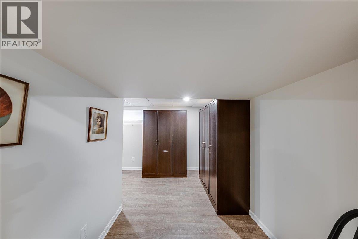 2081 Second Avenue, Trail, British Columbia  V1R 1N4 - Photo 29 - 10397859