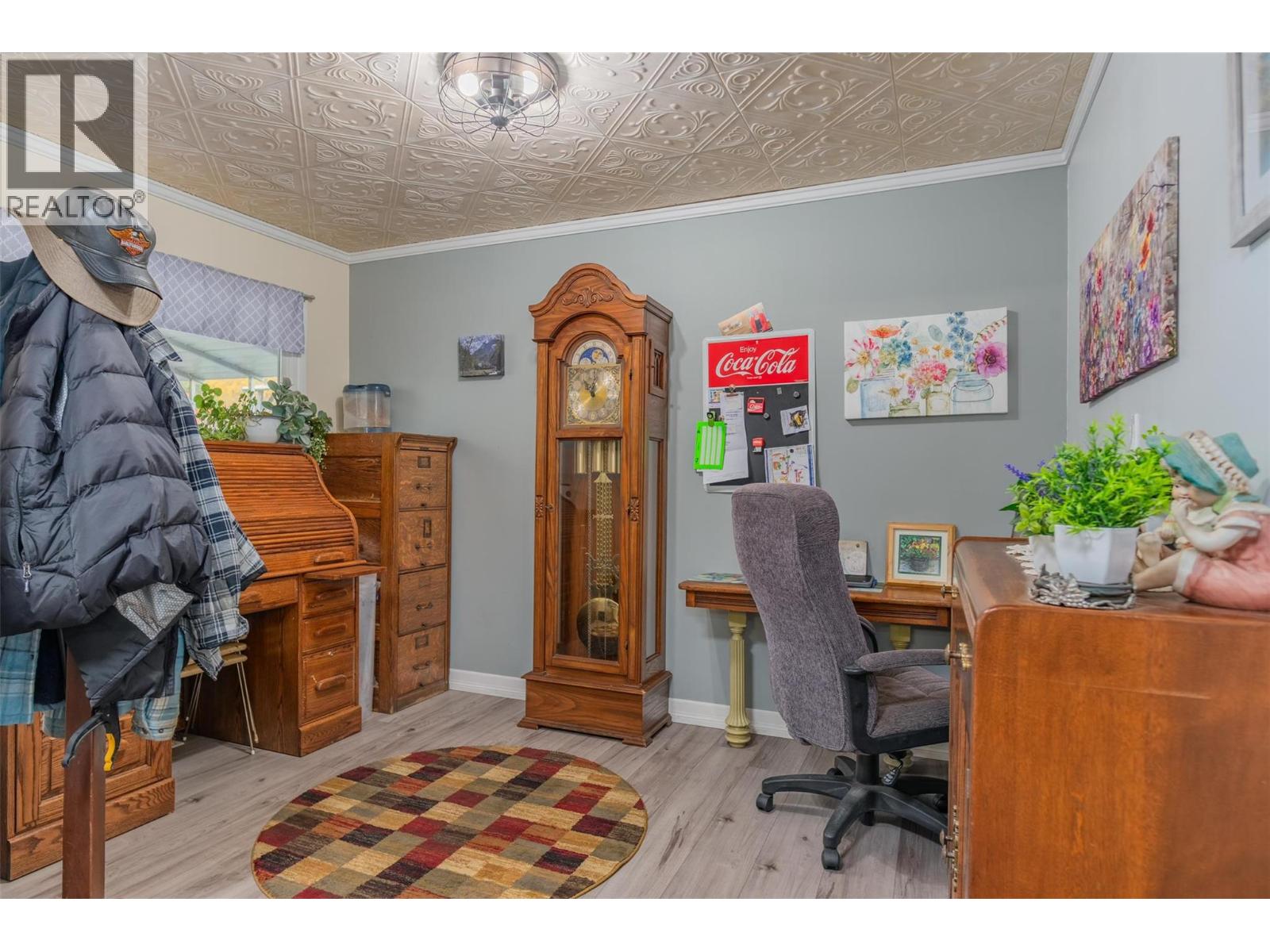 8329 Highway 3b, Trail, British Columbia  V1R 4W3 - Photo 20 - 10397847